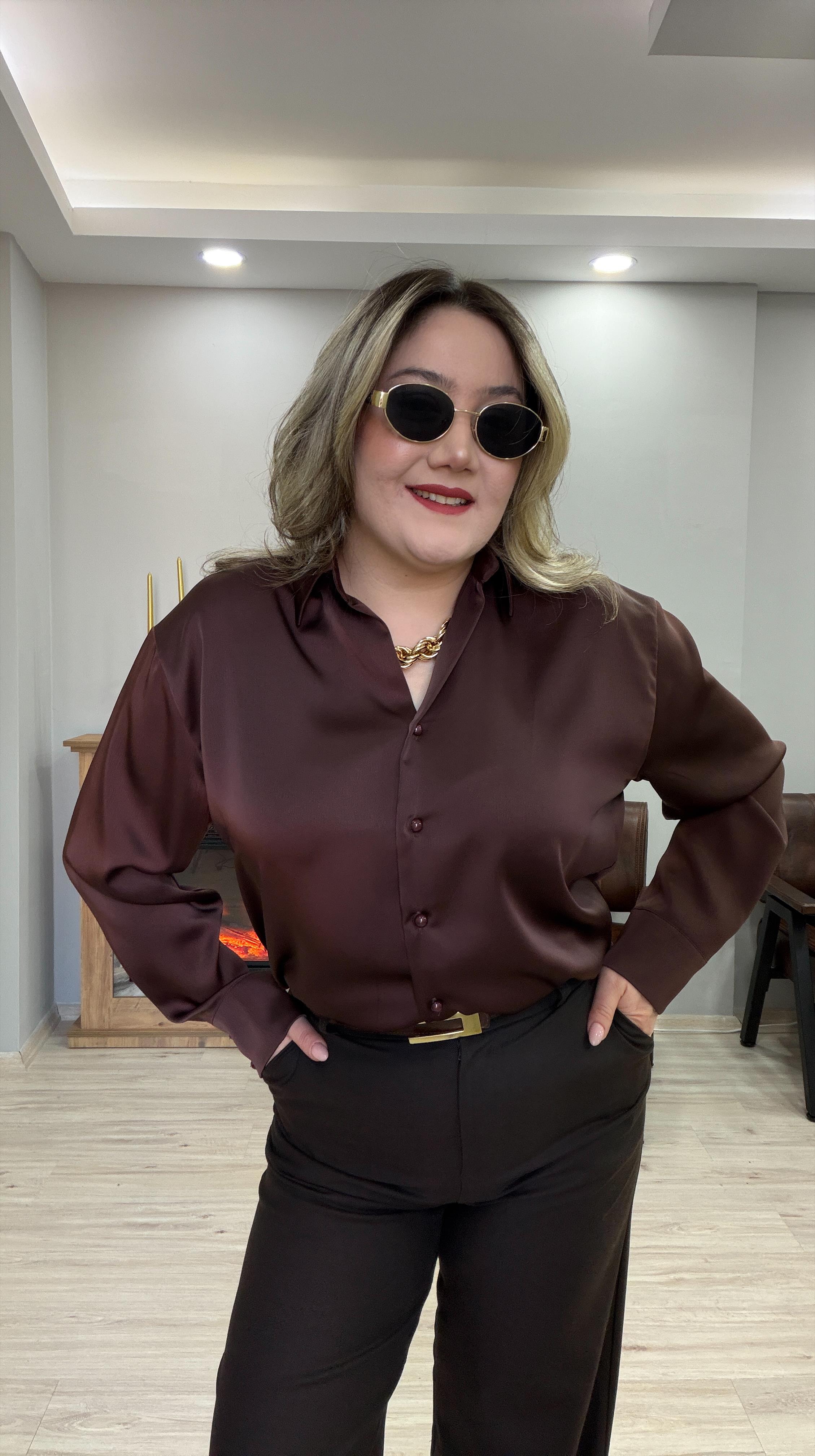 KLASİK SATEN GÖMLEK KAHVE