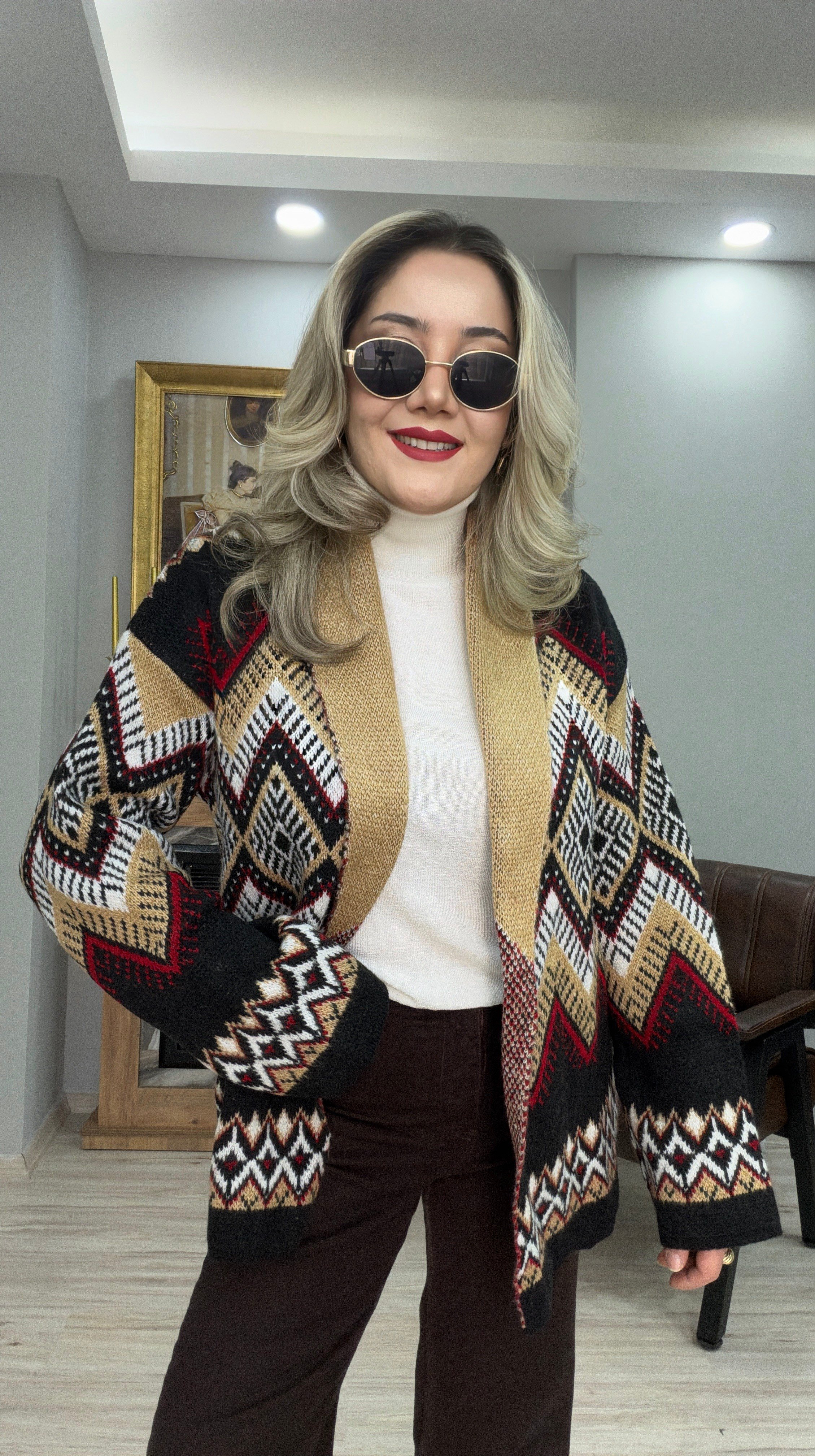 KRUVAZE DESENLİ HIRKA