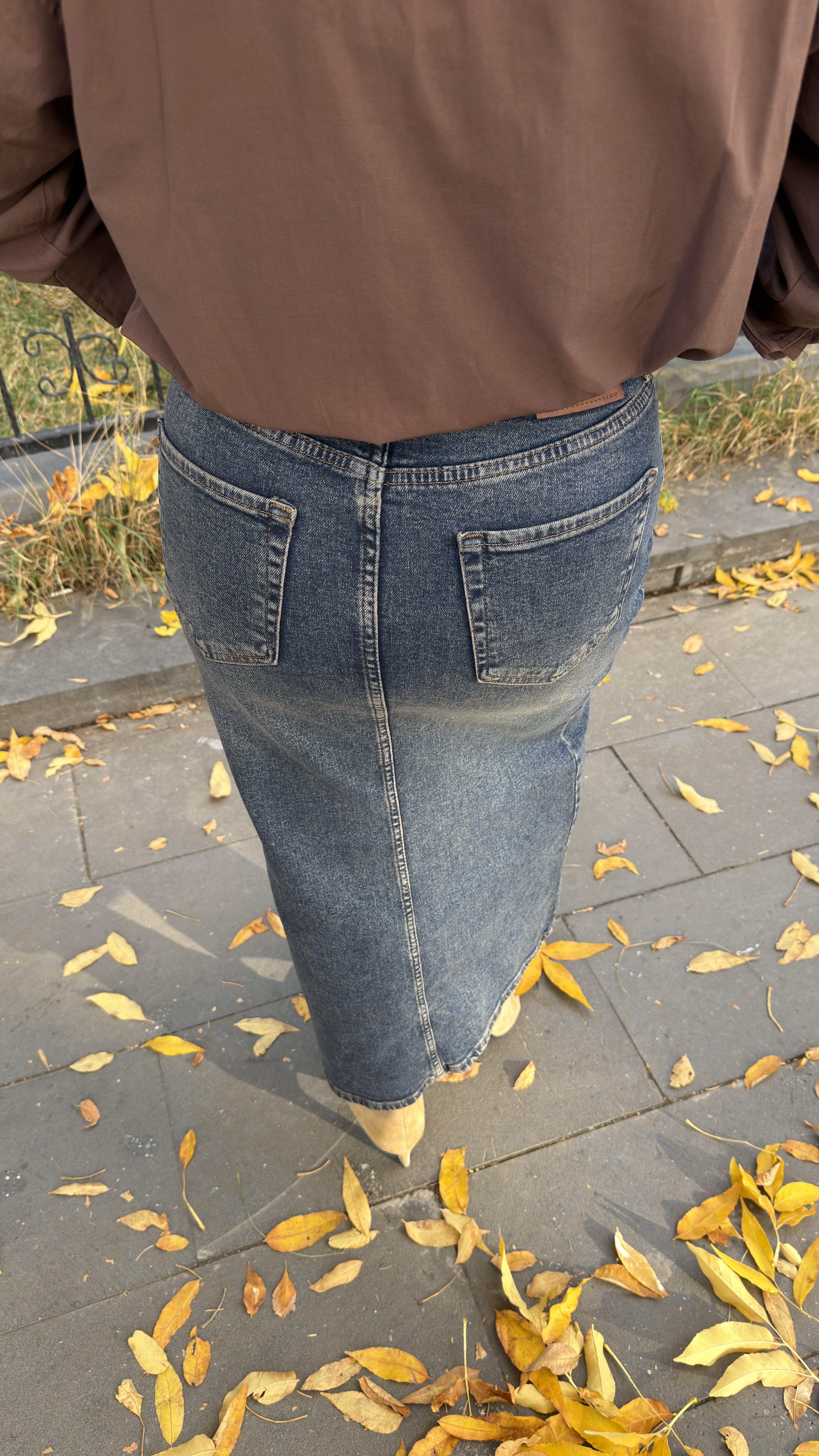 ÖNDEN YIRTMAÇLI PASLI JEAN ETEK 