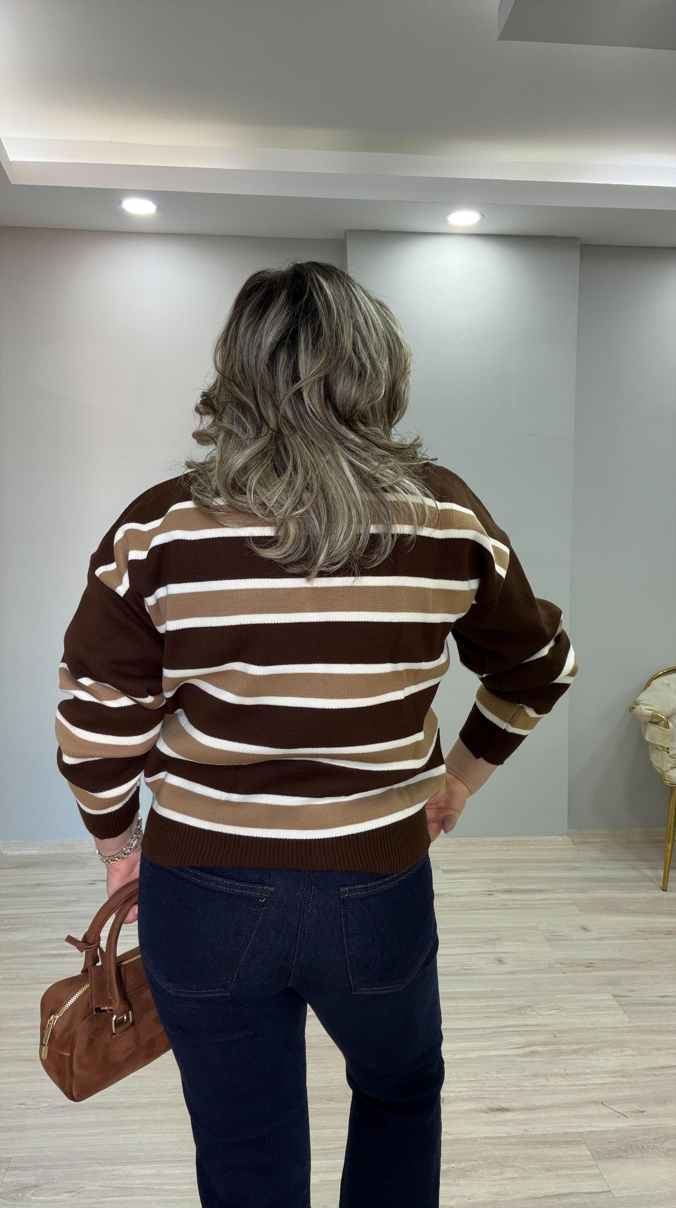 POLO YAKA ÇİZGİLİ KAZAK KAHVE