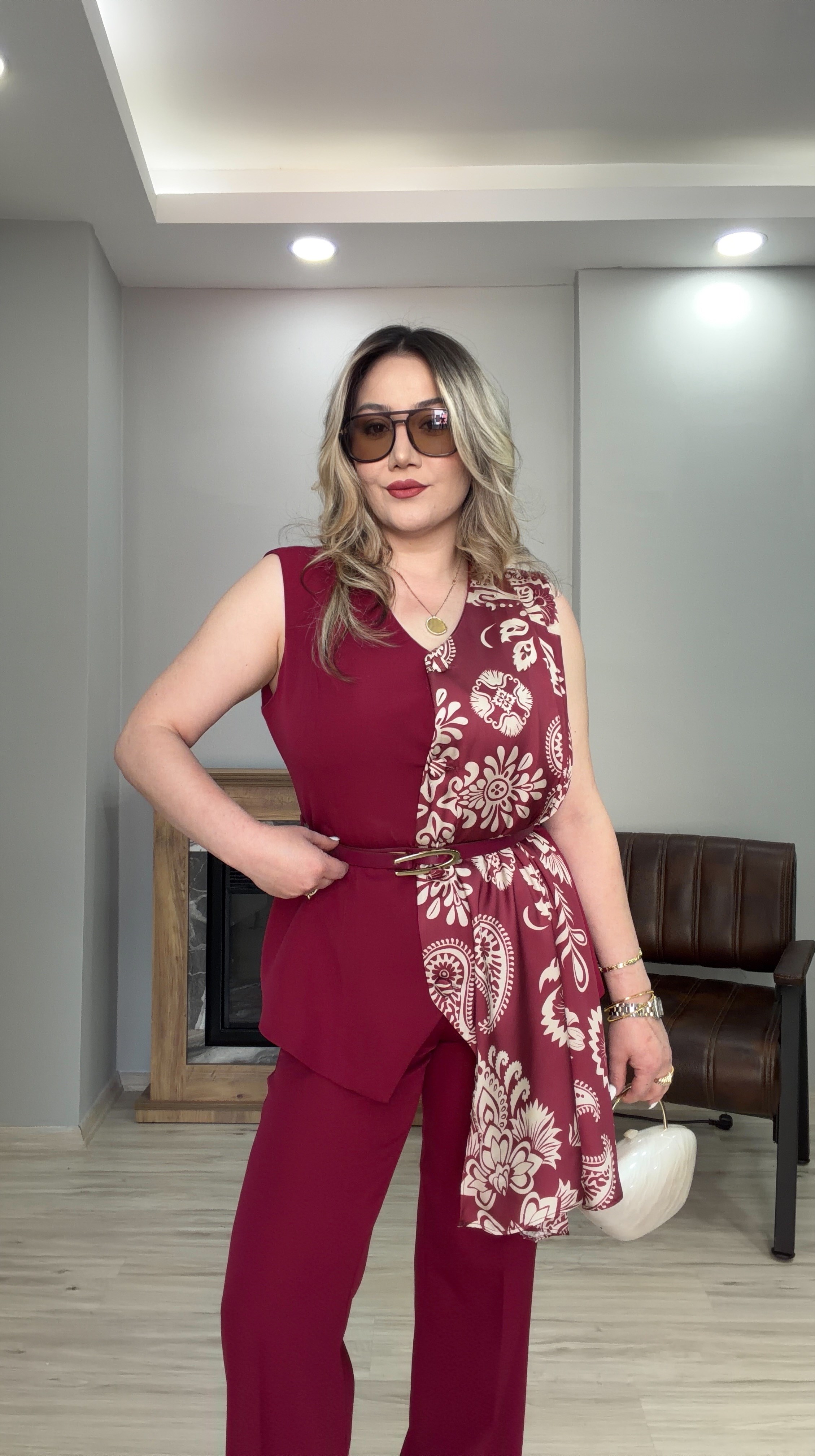 ŞAL DETAYLI KEMERLİ YELEK TAKIM KIRMIZI 
