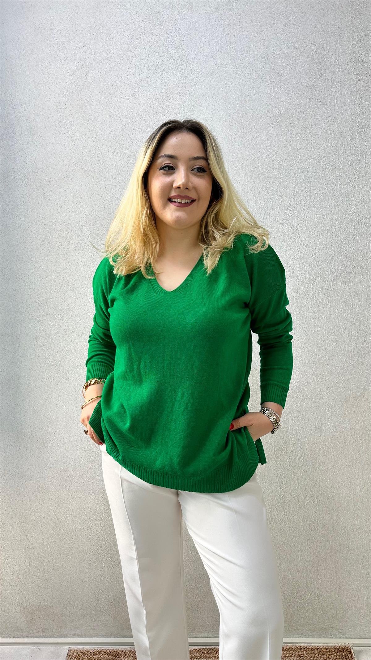 V Yaka İnce Triko Kazak Benetton Yeşil