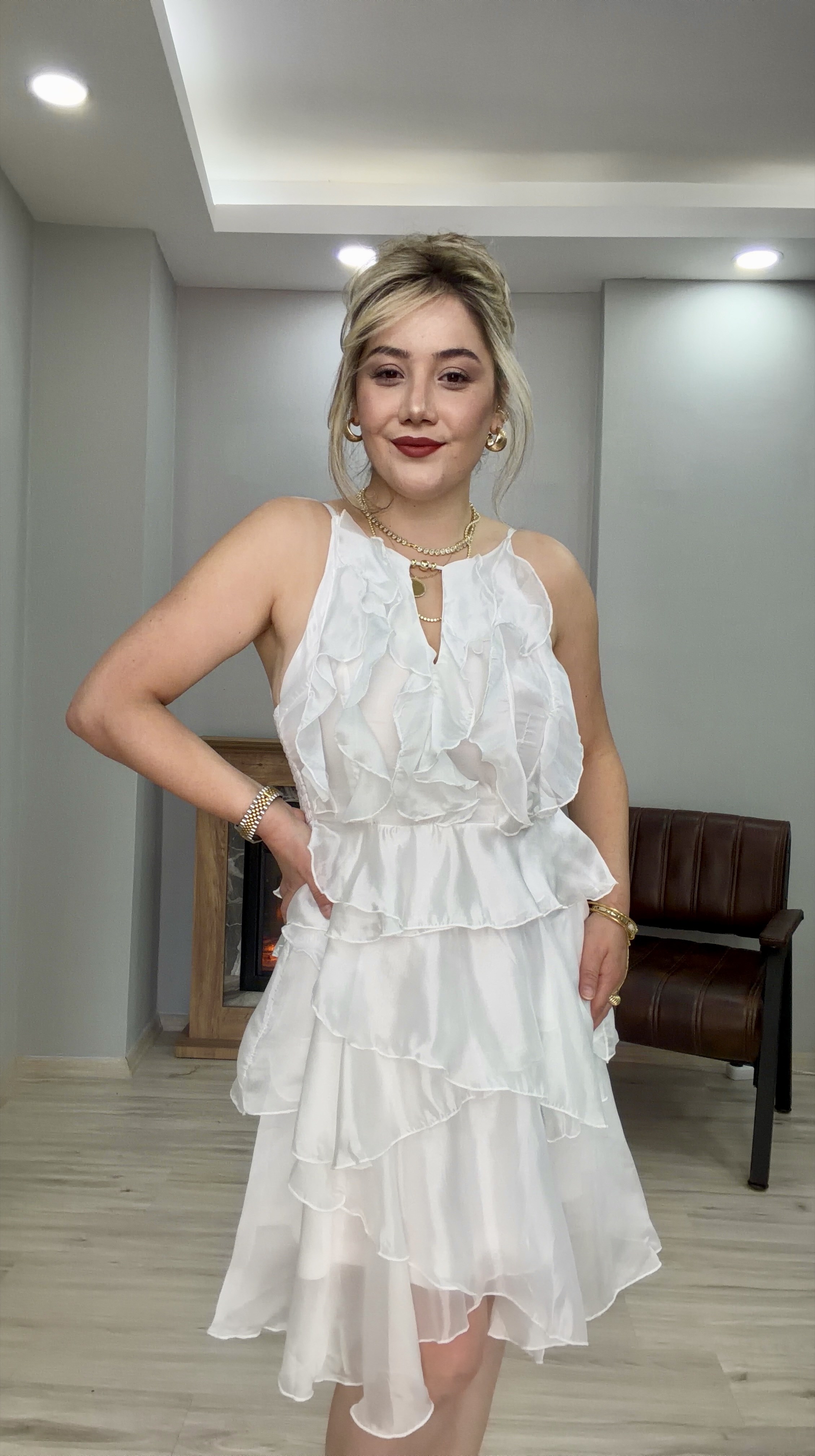 VOLANLI HALTER YAKA TENSEL ELBİSE  BEYAZ