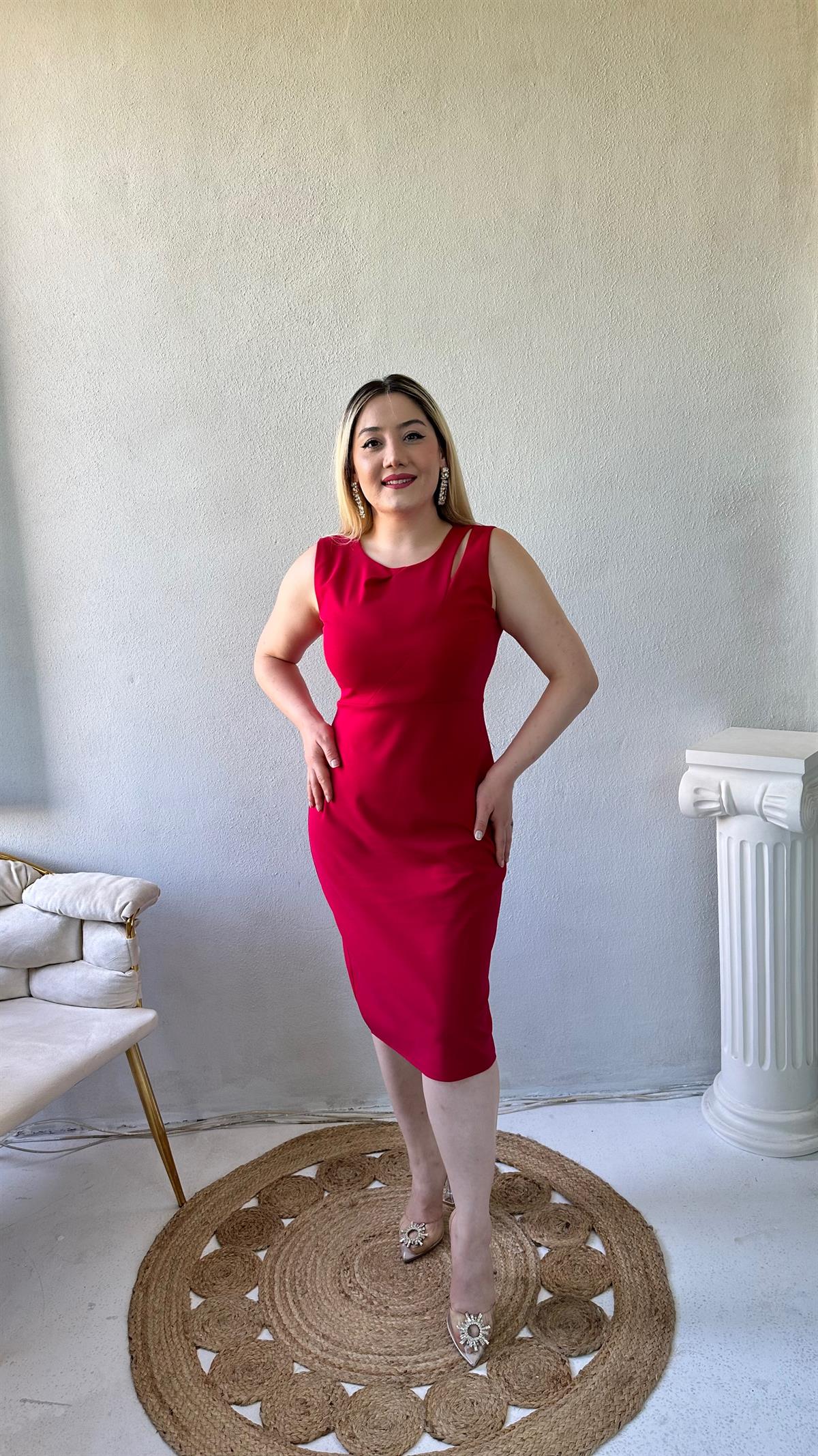 Yaka Pencere Detaylı Midi Elbise Fuşya