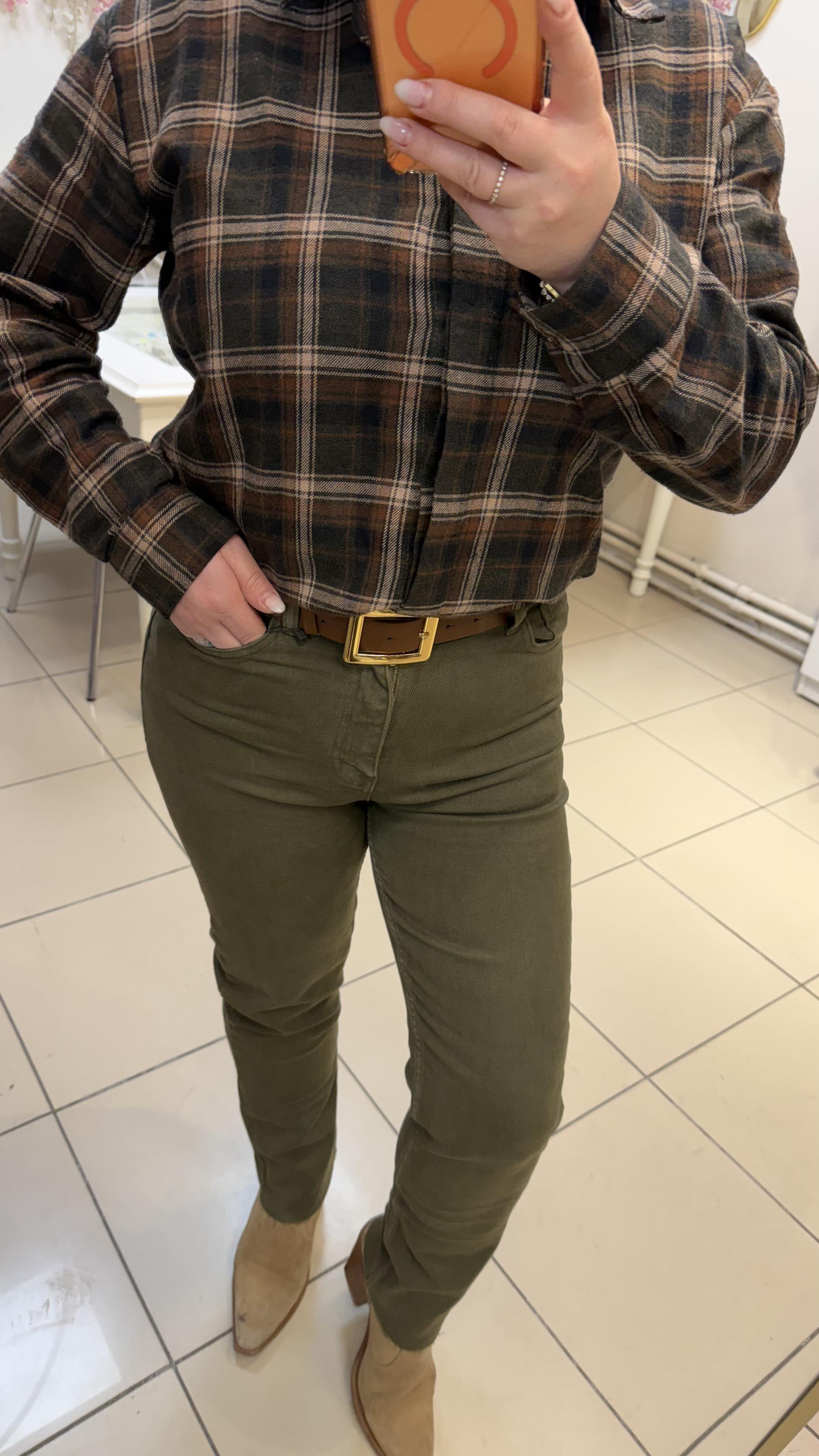 YÜKSEK BEL KESİK PAÇA BOYFİT JEAN HAKİ