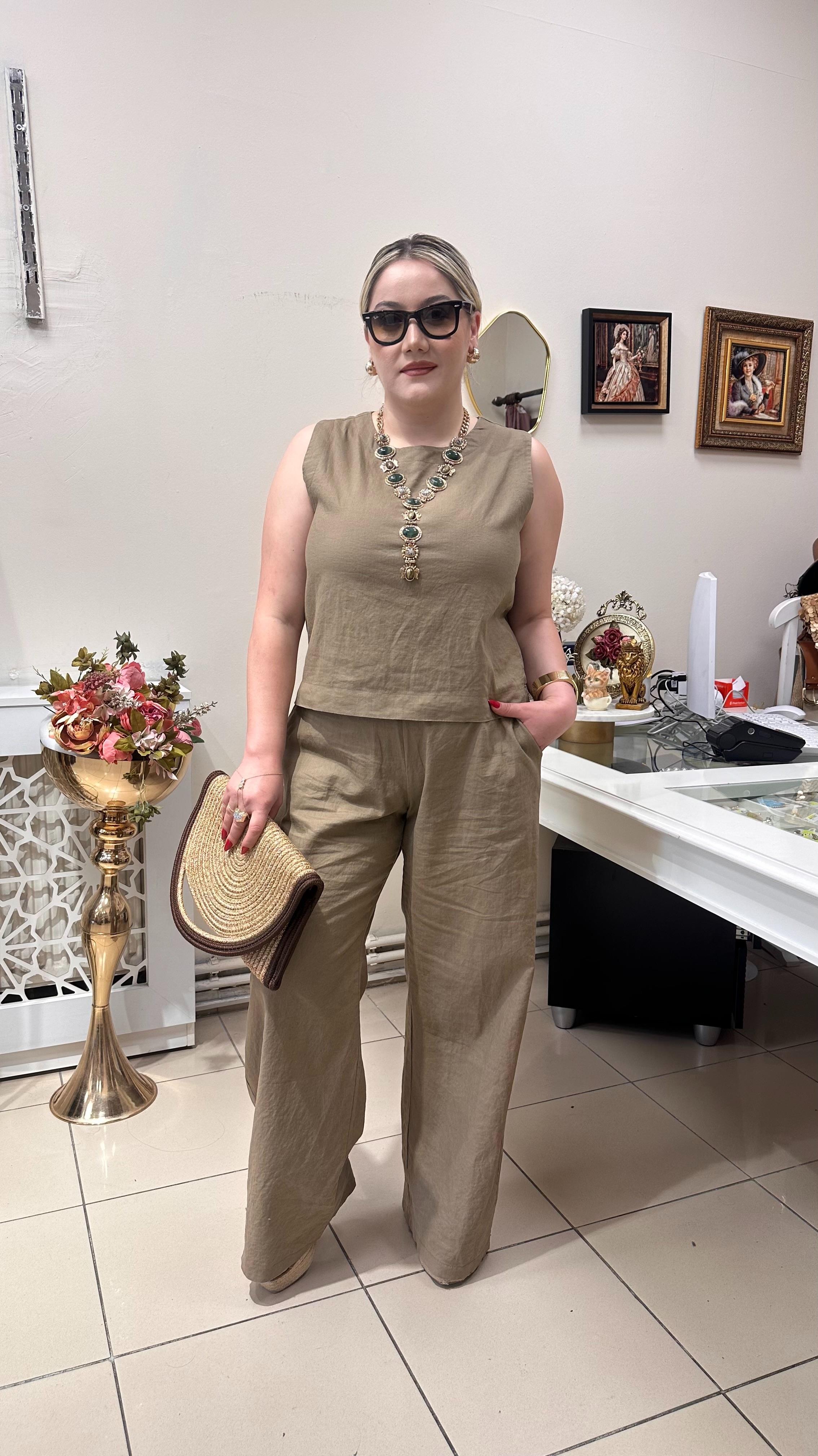 YUVARLAK YAKA KOLSUZ KETEN İKİLİ TAKIM CAMEL