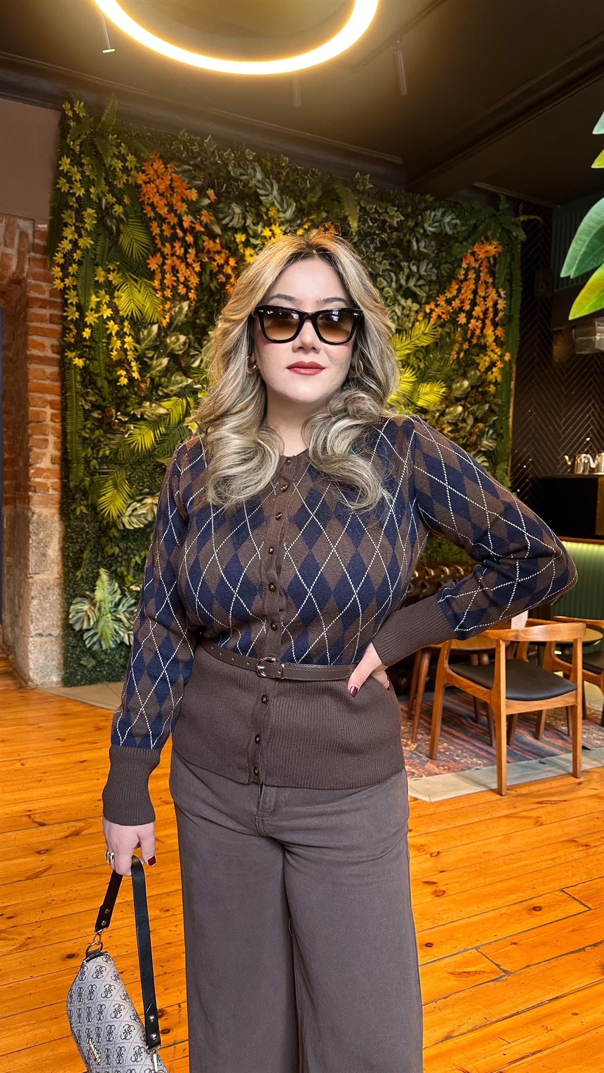 BAKLAVA DESEN KEMERLİ HIRKA LACİVERT