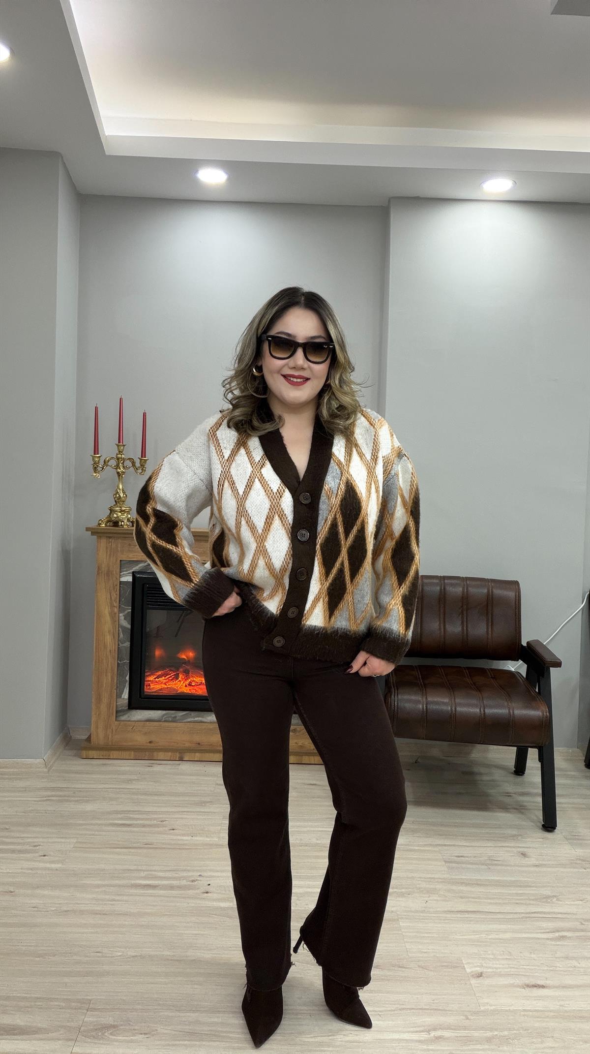 BAKLAVA DESEN SALAŞ HIRKA SİYAH