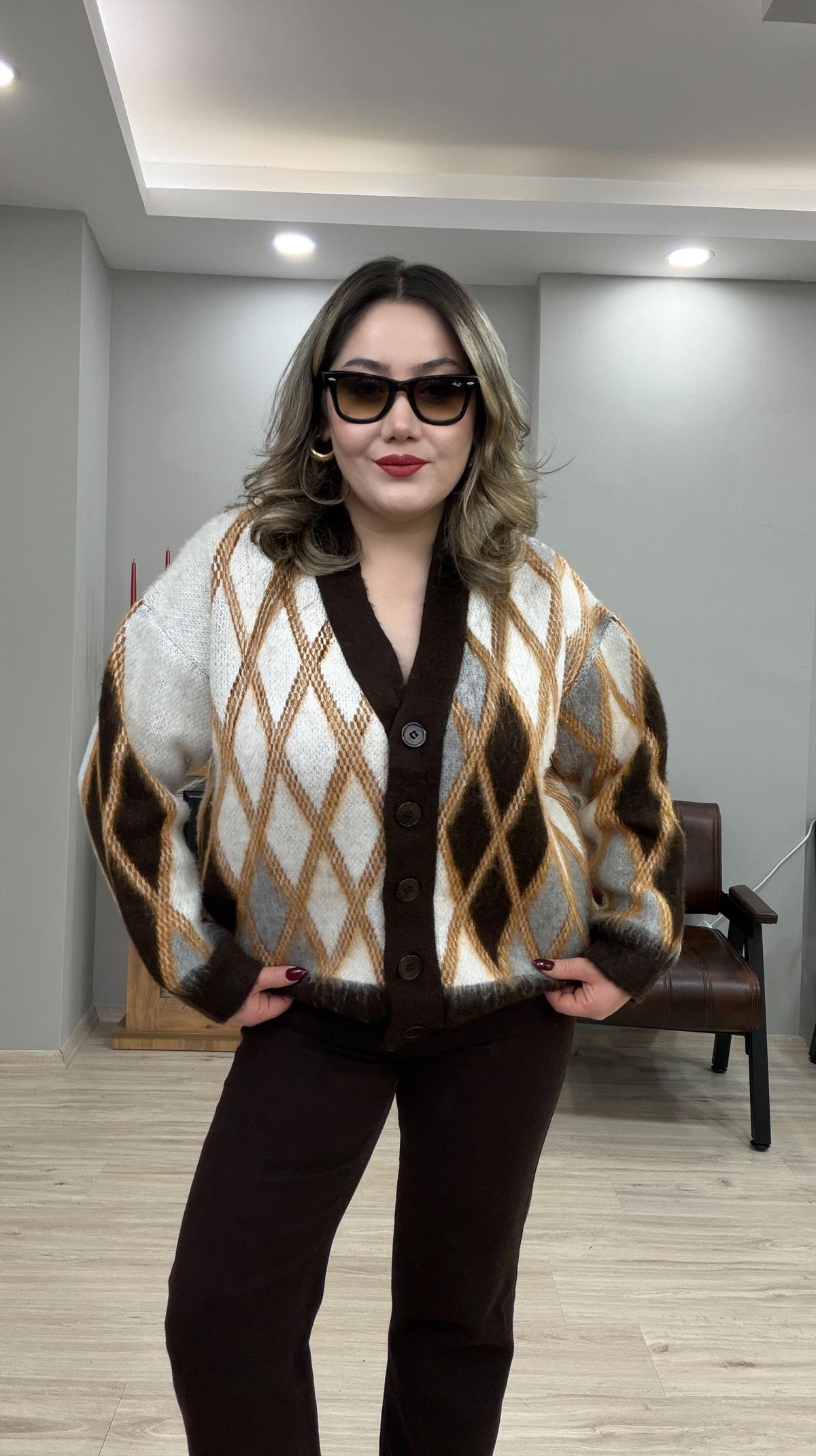 BAKLAVA DESEN SALAŞ HIRKA SİYAH