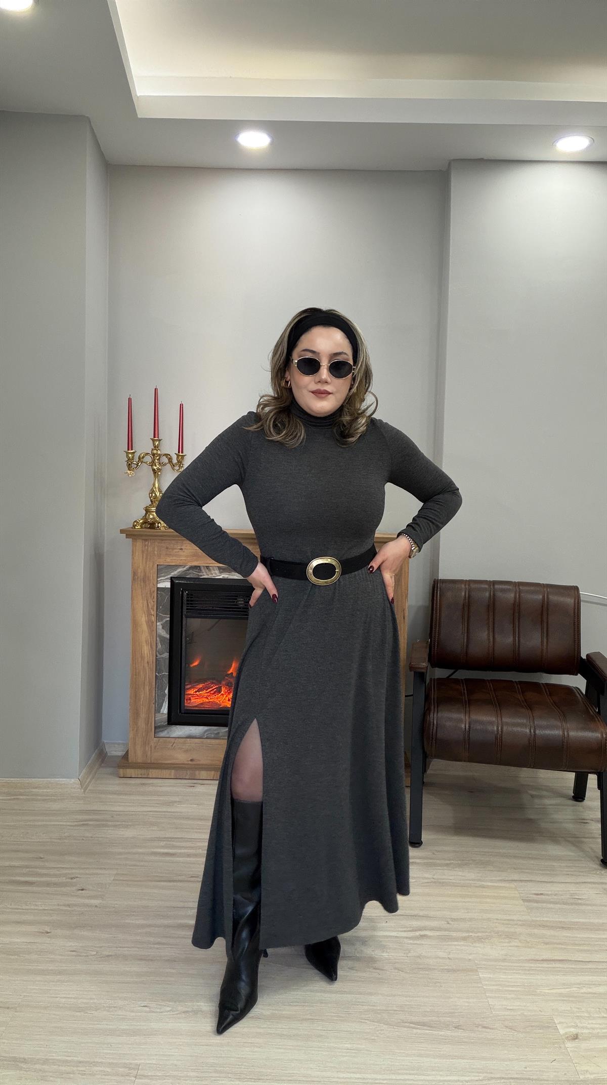 BALIKÇI YAKA YANDAN YIRTMAÇLI TRİKO ELBİSE ANTRASİT