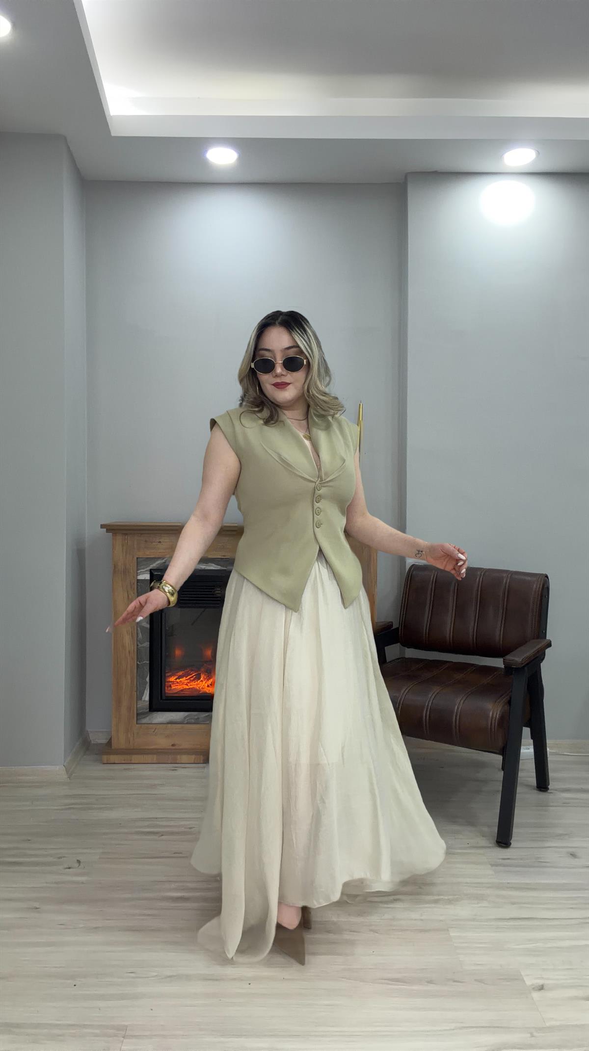 BELİ LASTİKLİ ASİMETRİK TENSEL ETEK TAŞ