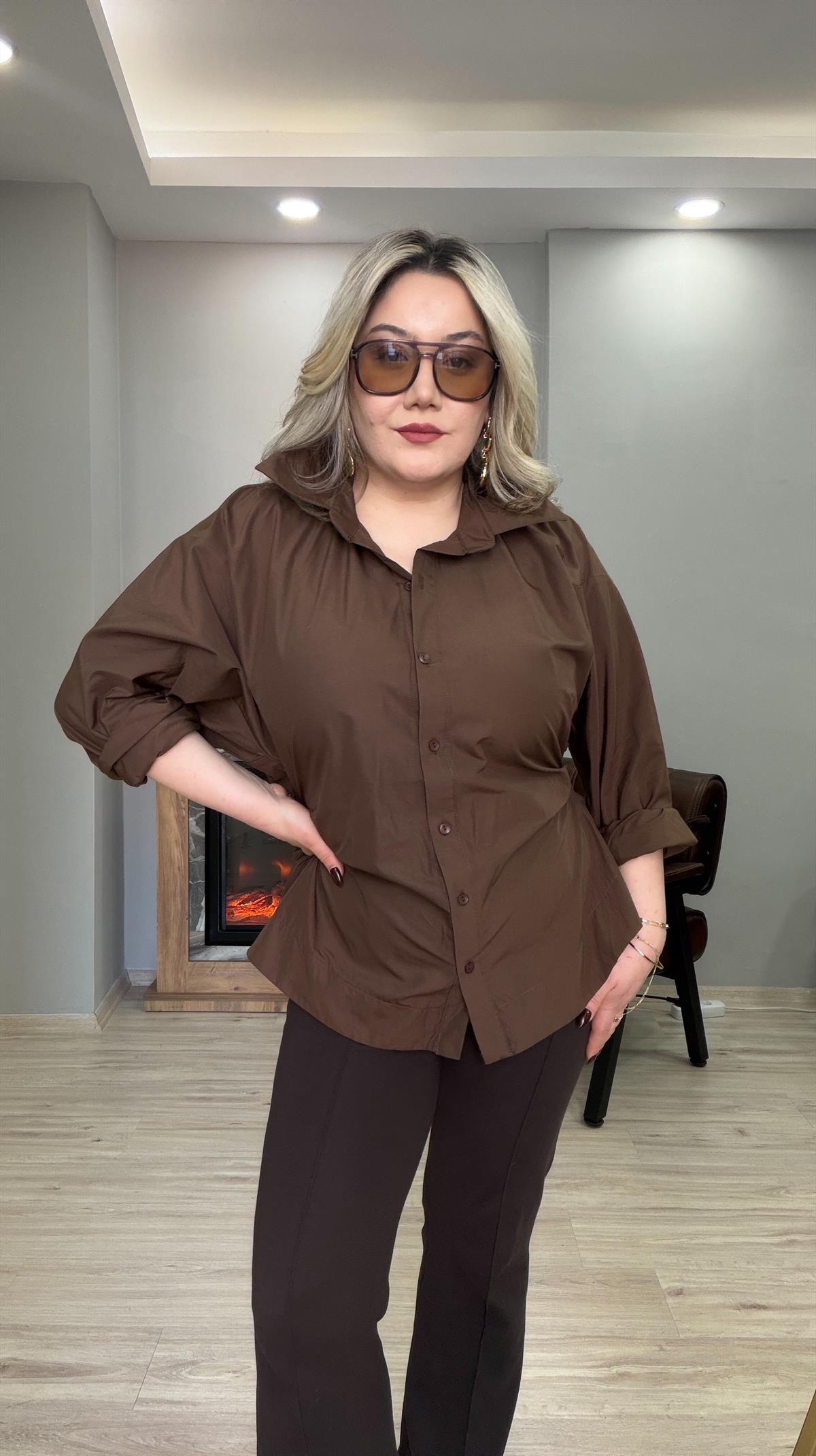 BELİ LASTİKLİ POPLİN GÖMLEK KAHVE