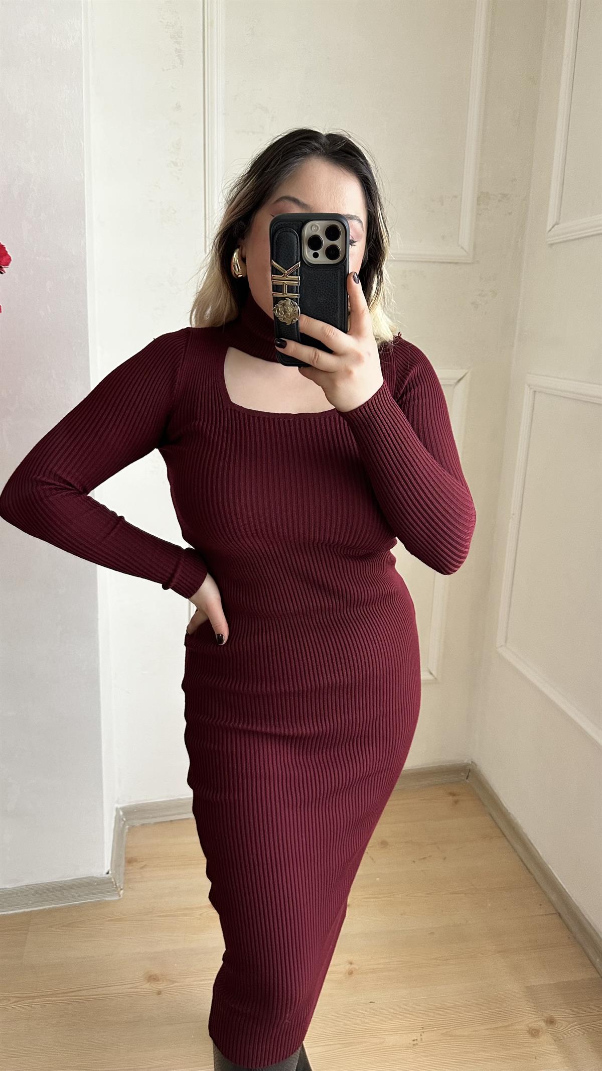 Boğazlı midi boy fitilli triko elbise bordo