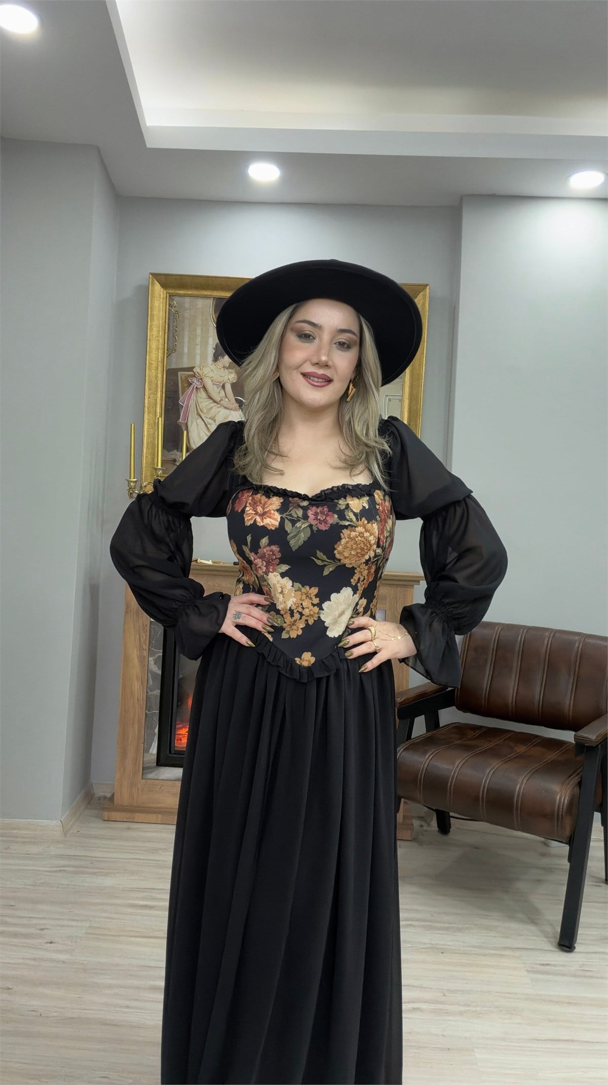 ÇİÇEK DESENLİ VİNTAGE ELBİSE SİYAH