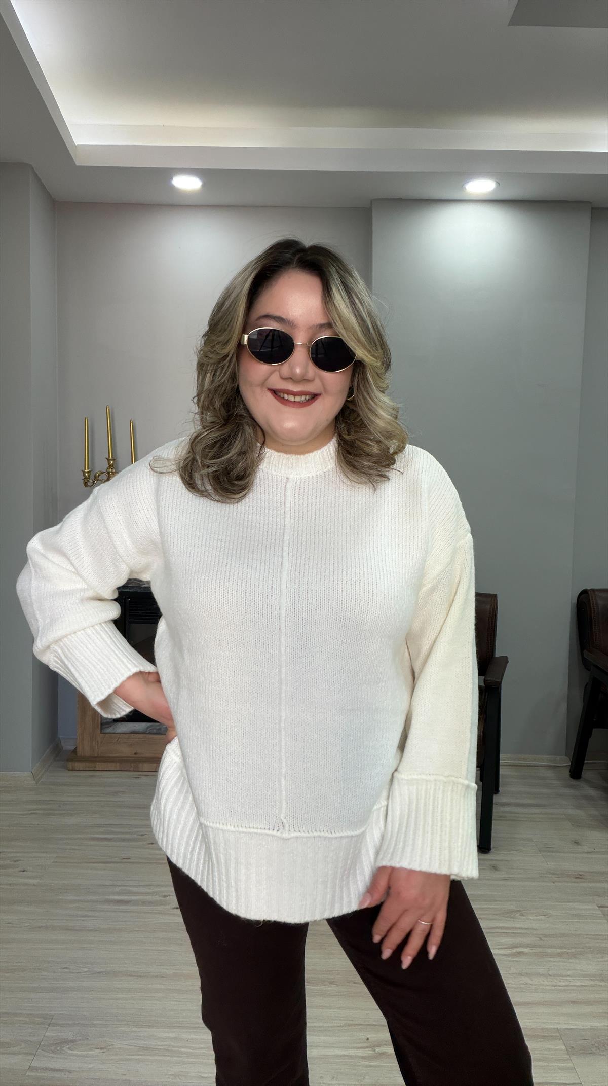 ÇİZGİ KABARTMALI CASUAL KAZAK EKRU