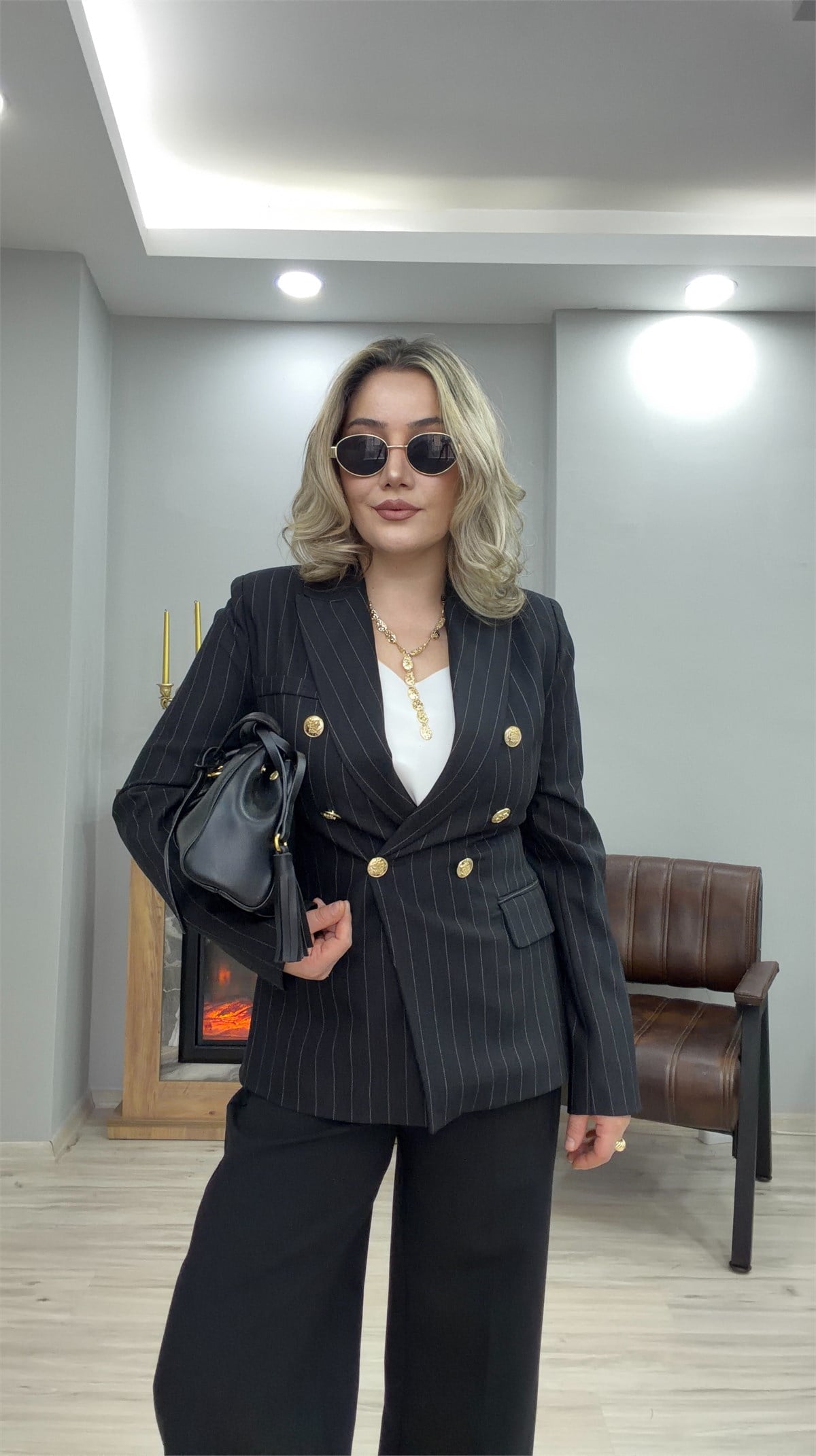 ÇİZGİLİ GOLD DÜĞME DETAYLI BLAZER CEKET SİYAH