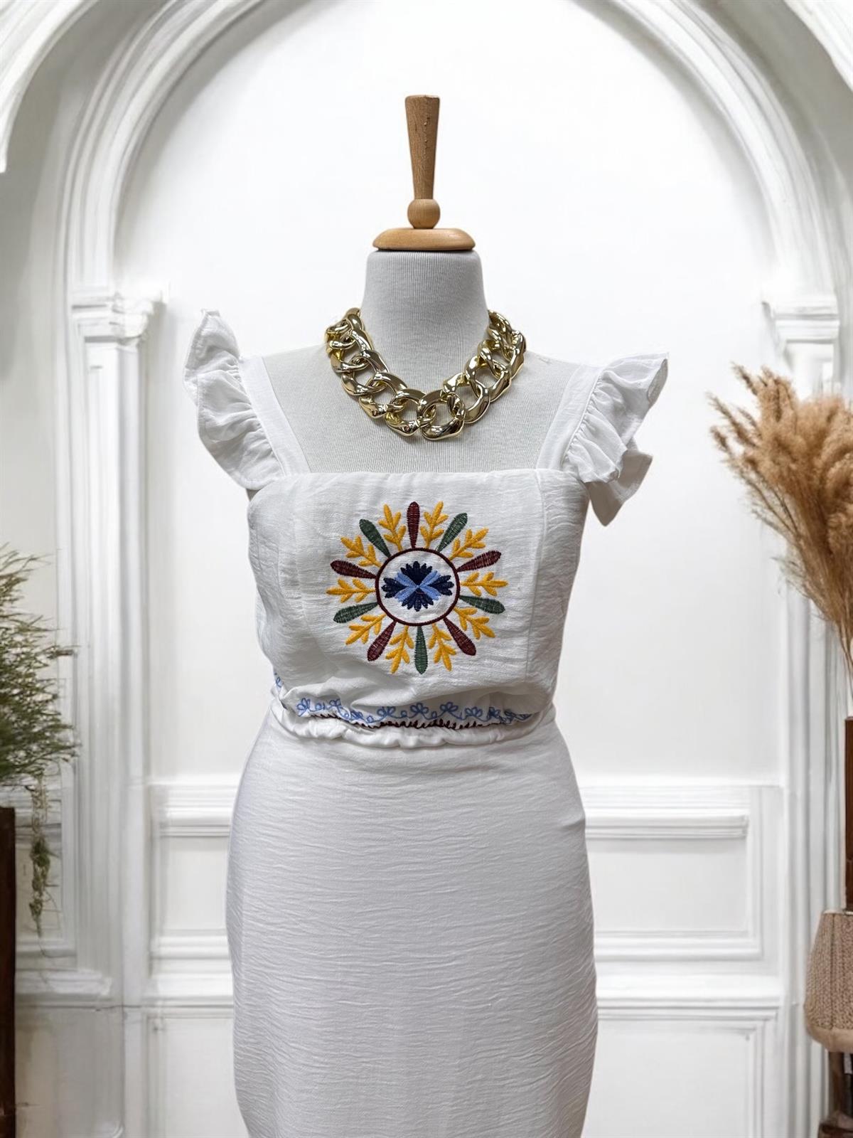 CROP ÜSTLÜ İŞLEMELİ İTHAL TAKIM