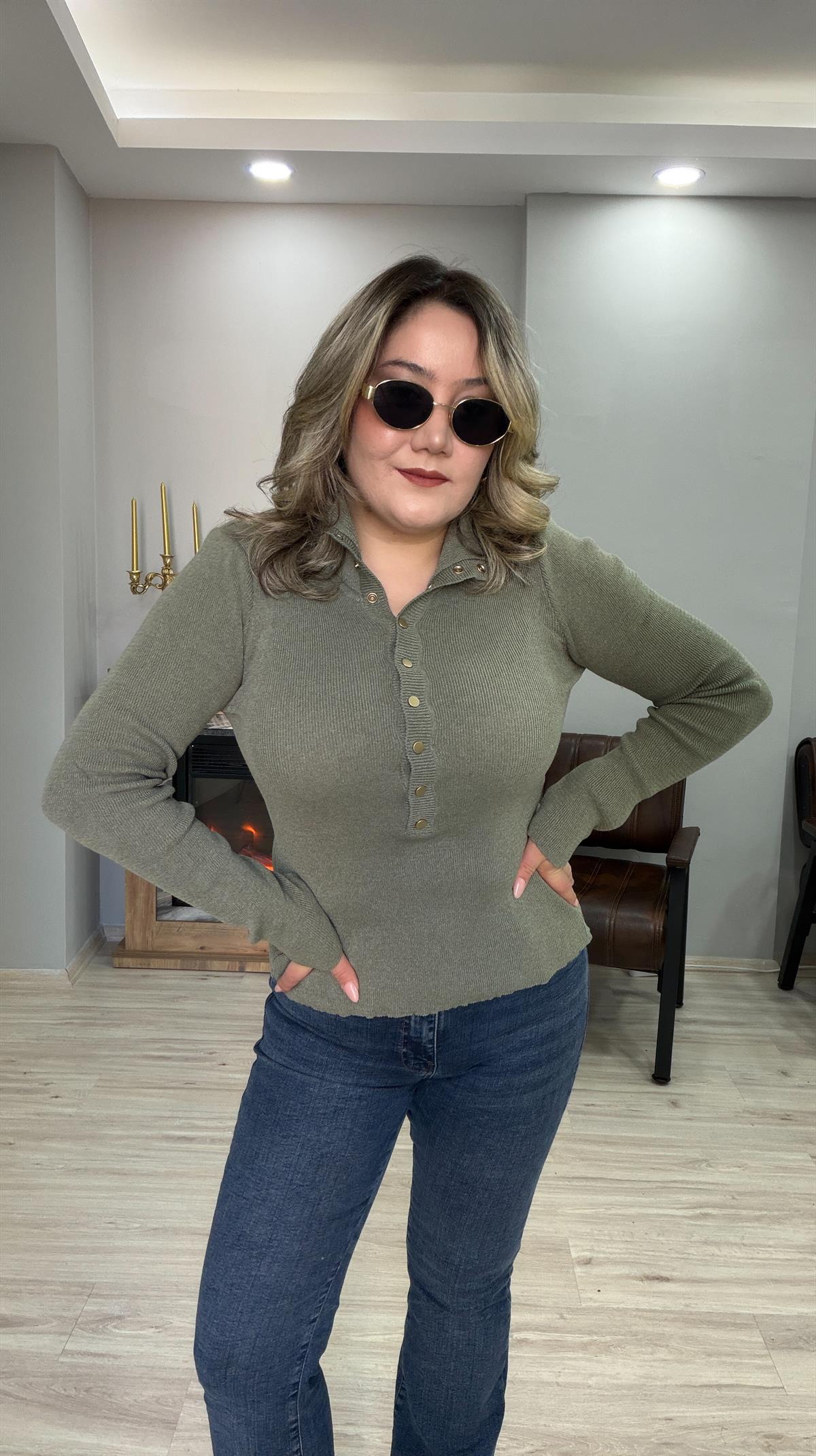 DİK YAKA  ÇITÇIT DETAYLI TRİKO MİNT
