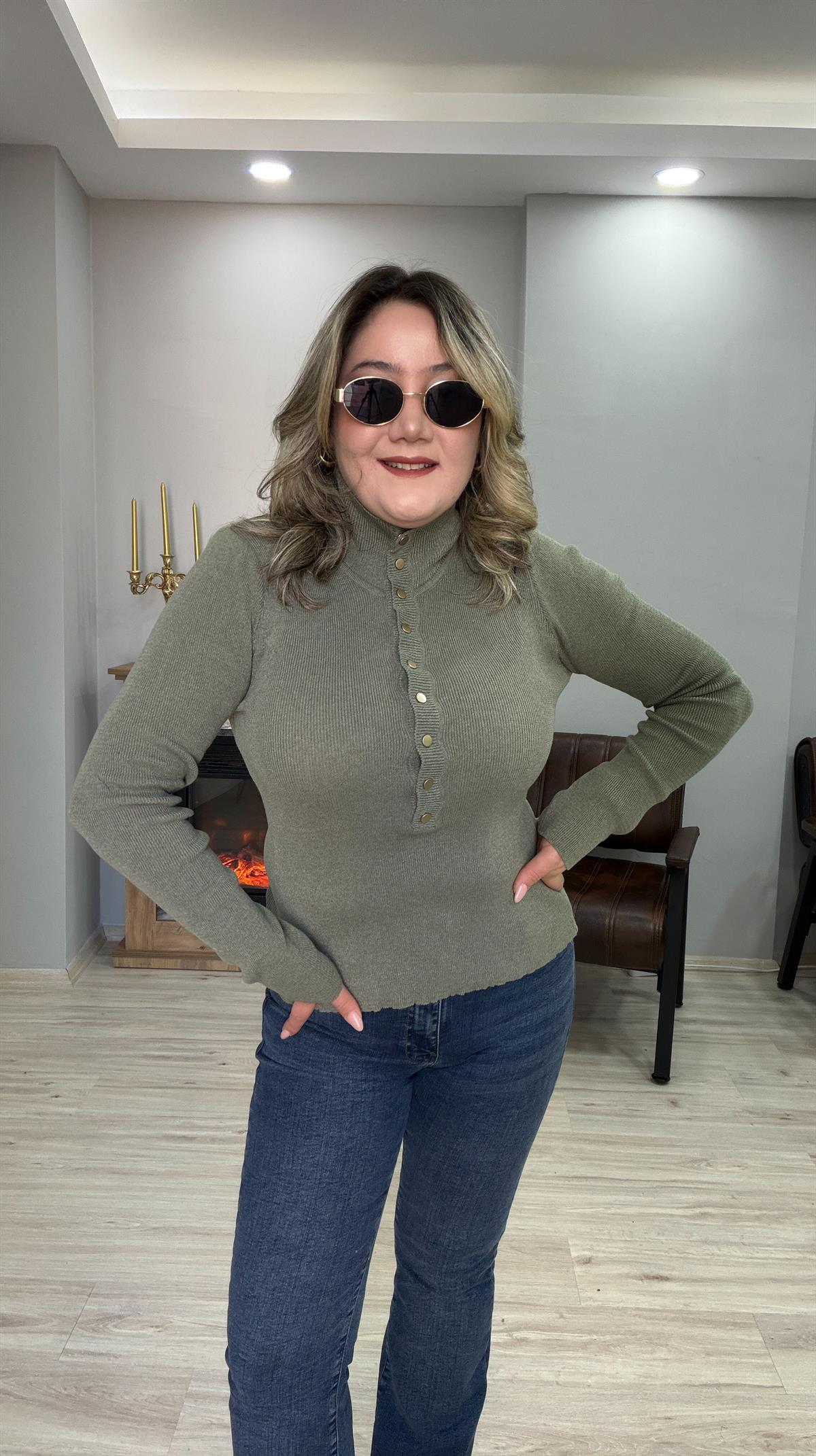DİK YAKA  ÇITÇIT DETAYLI TRİKO MİNT
