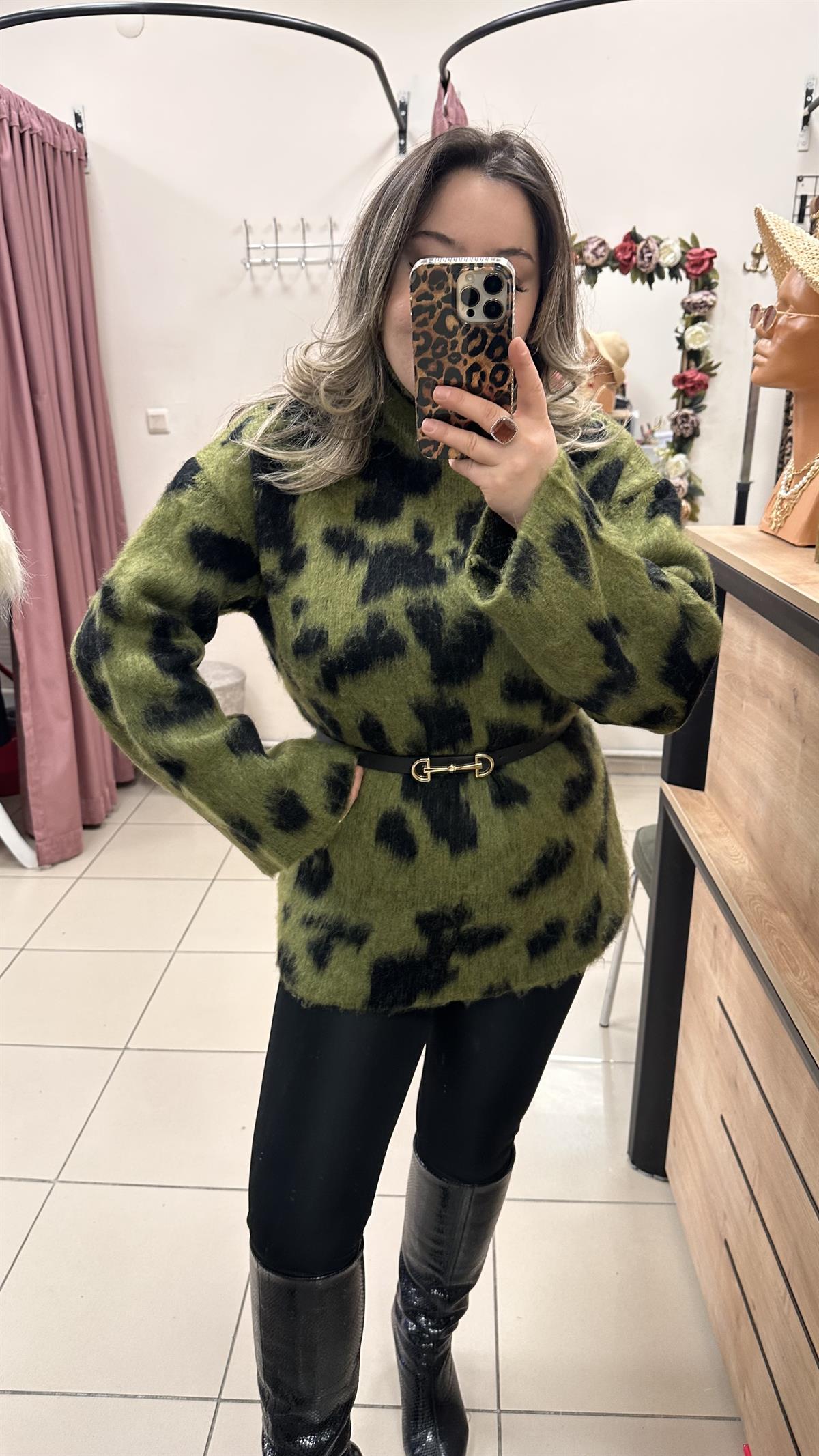 DİK YAKA SALAŞ LEOPAR DESEN KAZAK HAKİ
