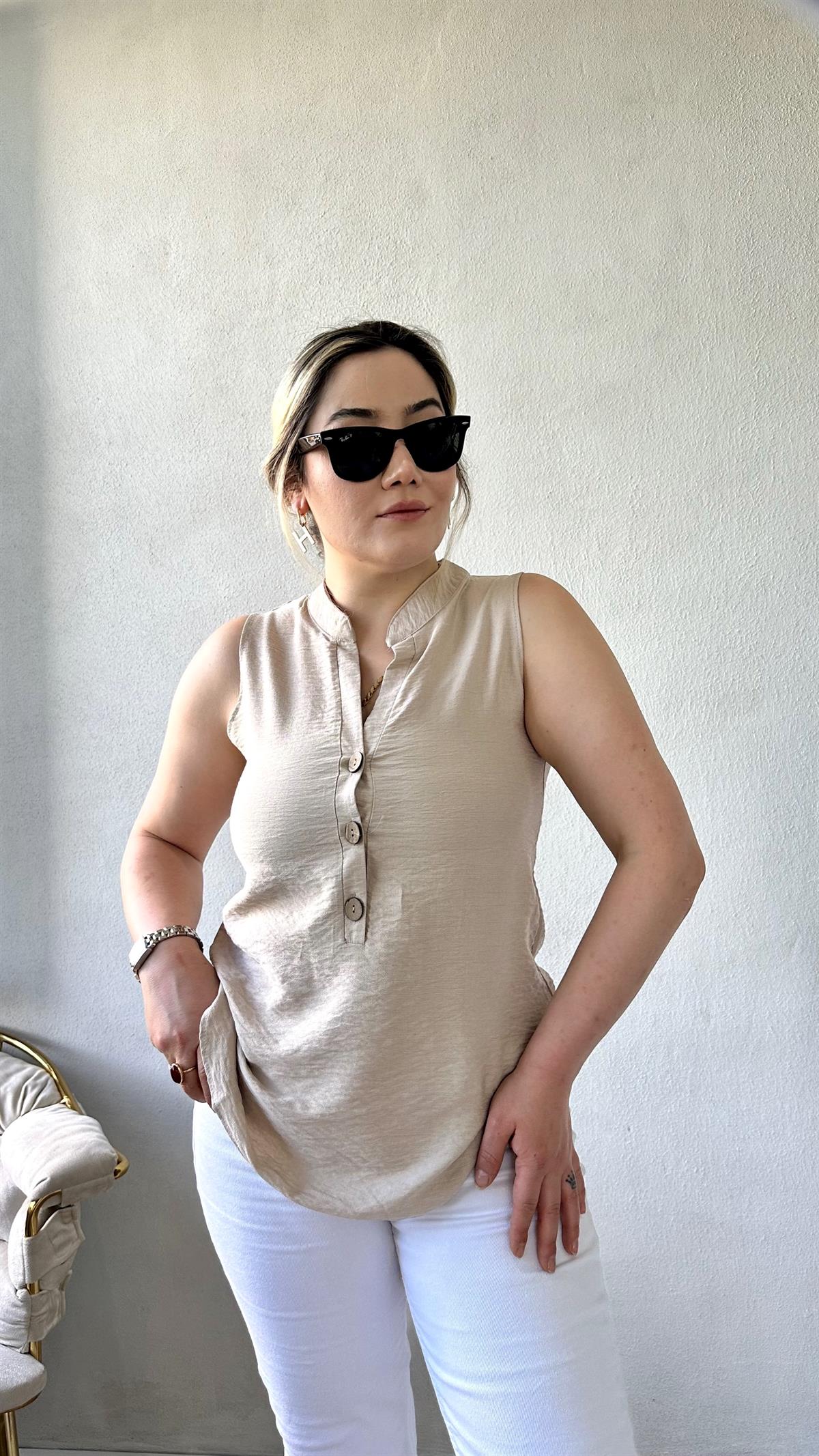 Dik Yaka Sıfır Kol Gömlek-Bluz Bej