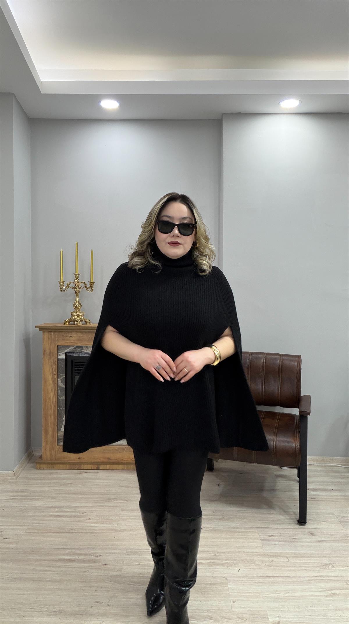 DİK YAKA TRİKO PANÇO KAZAK SİYAH