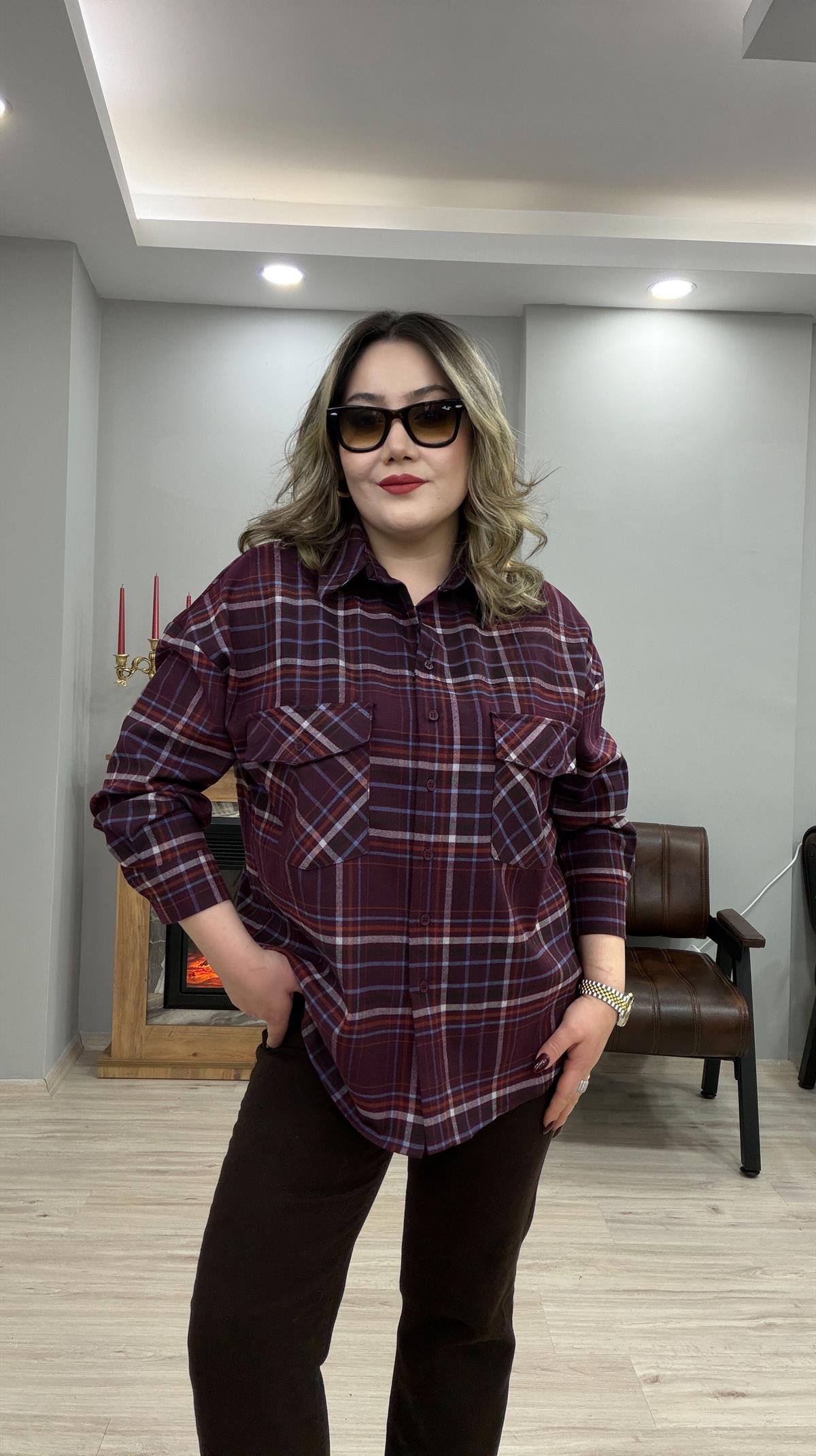 EKOSE DESEN CEPLİ KAŞE GÖMLEK  MÜRDÜM