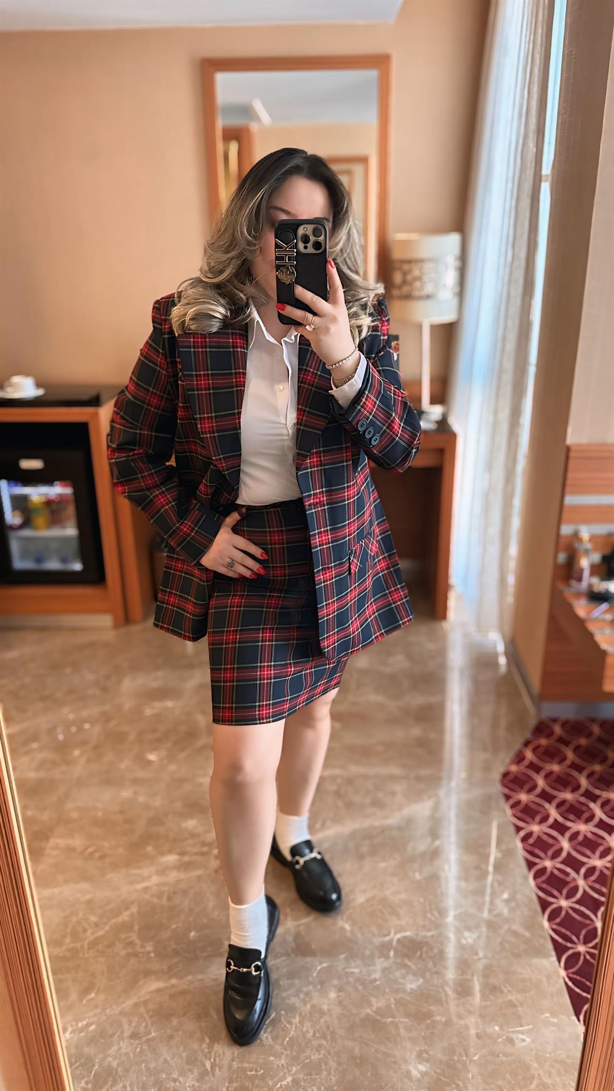 EKOSE DESEN ETEKLİ BLAZER CEKETLİ TAKIM