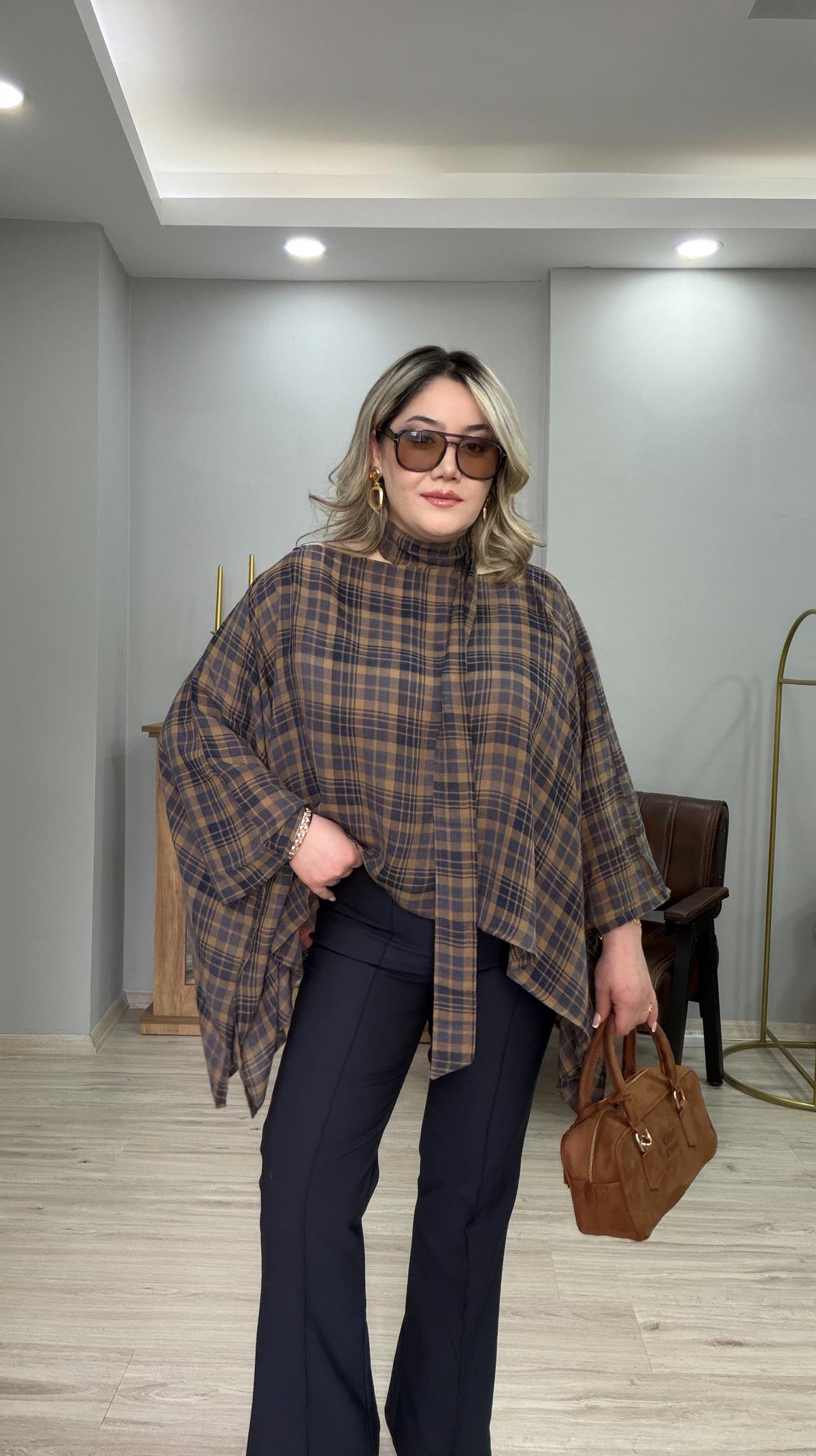 EKOSE DESEN FULARLI PANÇO BLUZ