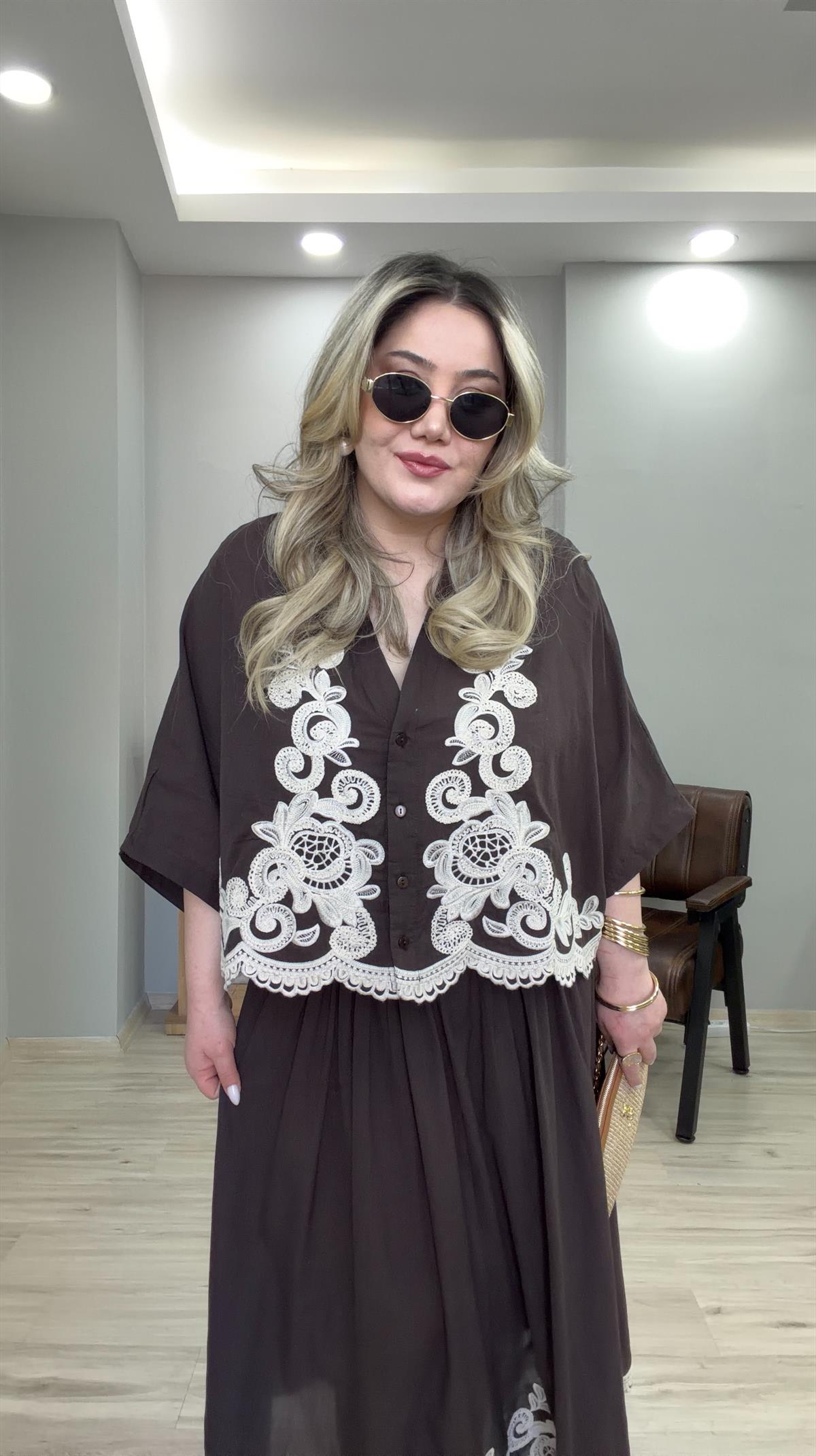 FİSTO İŞLEMELİ TAKIM KAHVE                                       