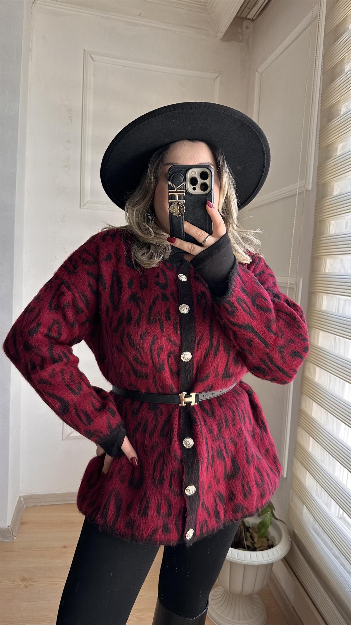 GOLD DÜĞMELİ LEOPAR DESEN HIRKA BORDO