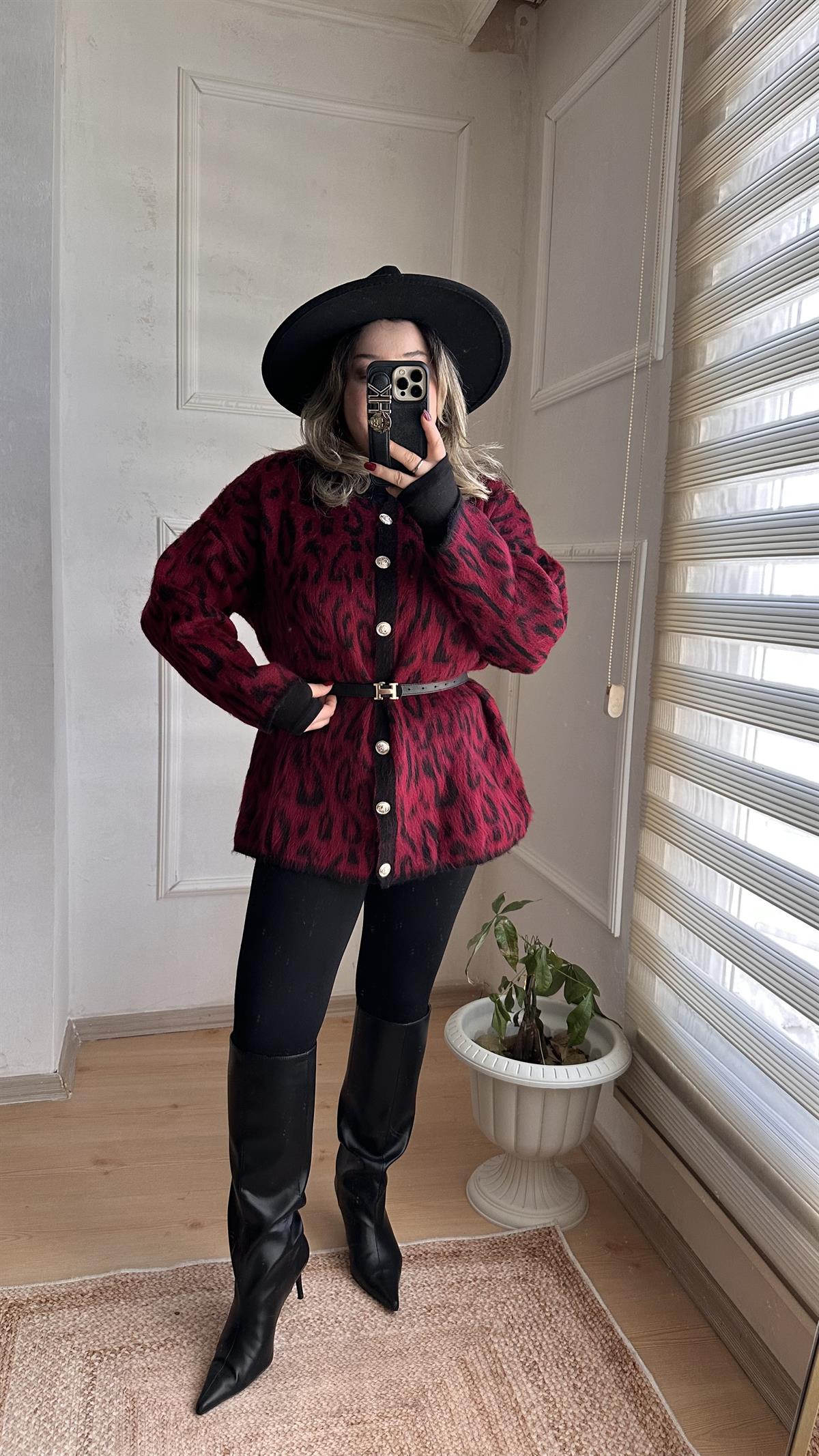 GOLD DÜĞMELİ LEOPAR DESEN HIRKA BORDO