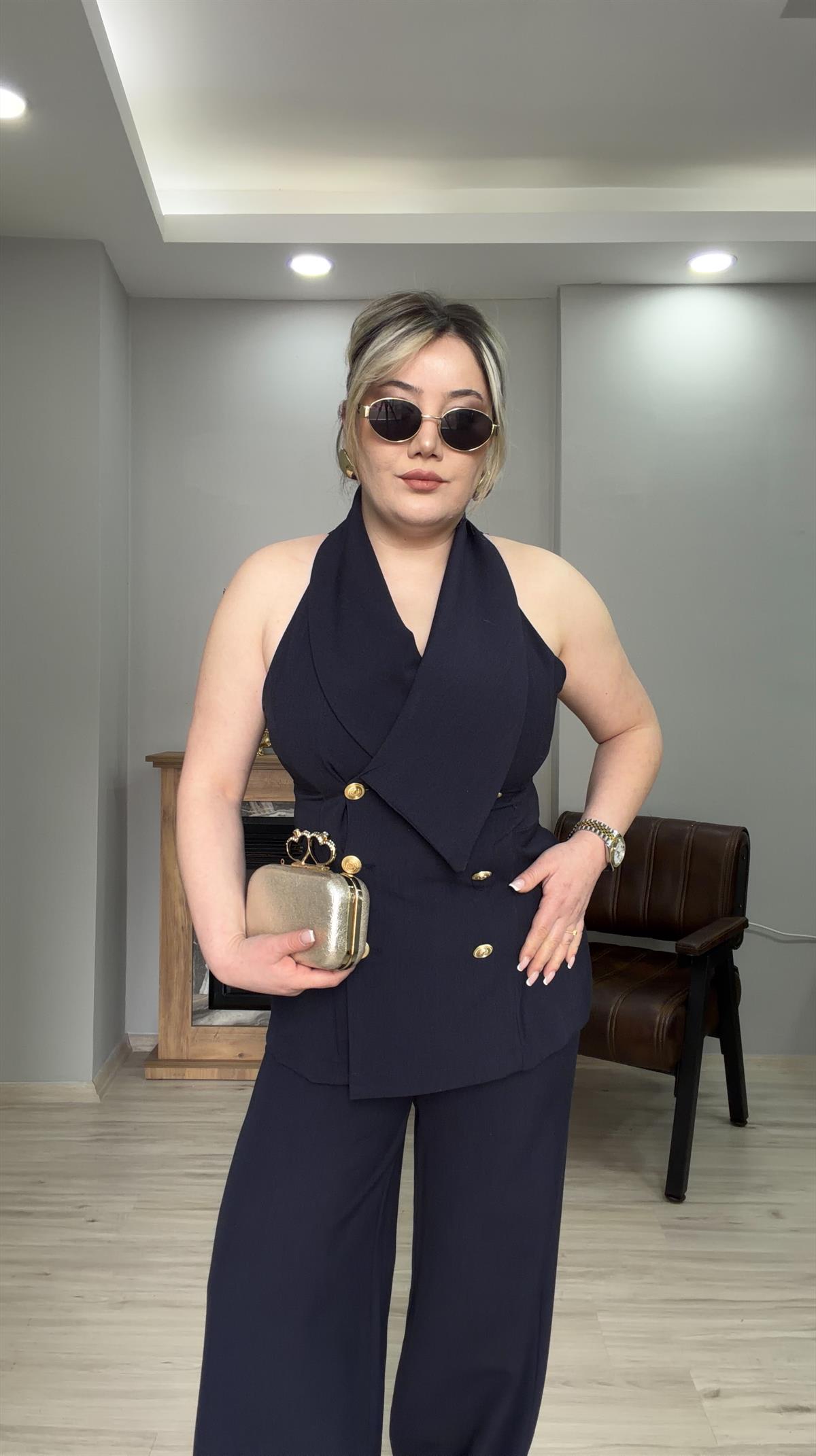 GOLD DÜĞMELİ YELEKLİ TAKIM LACİVERT