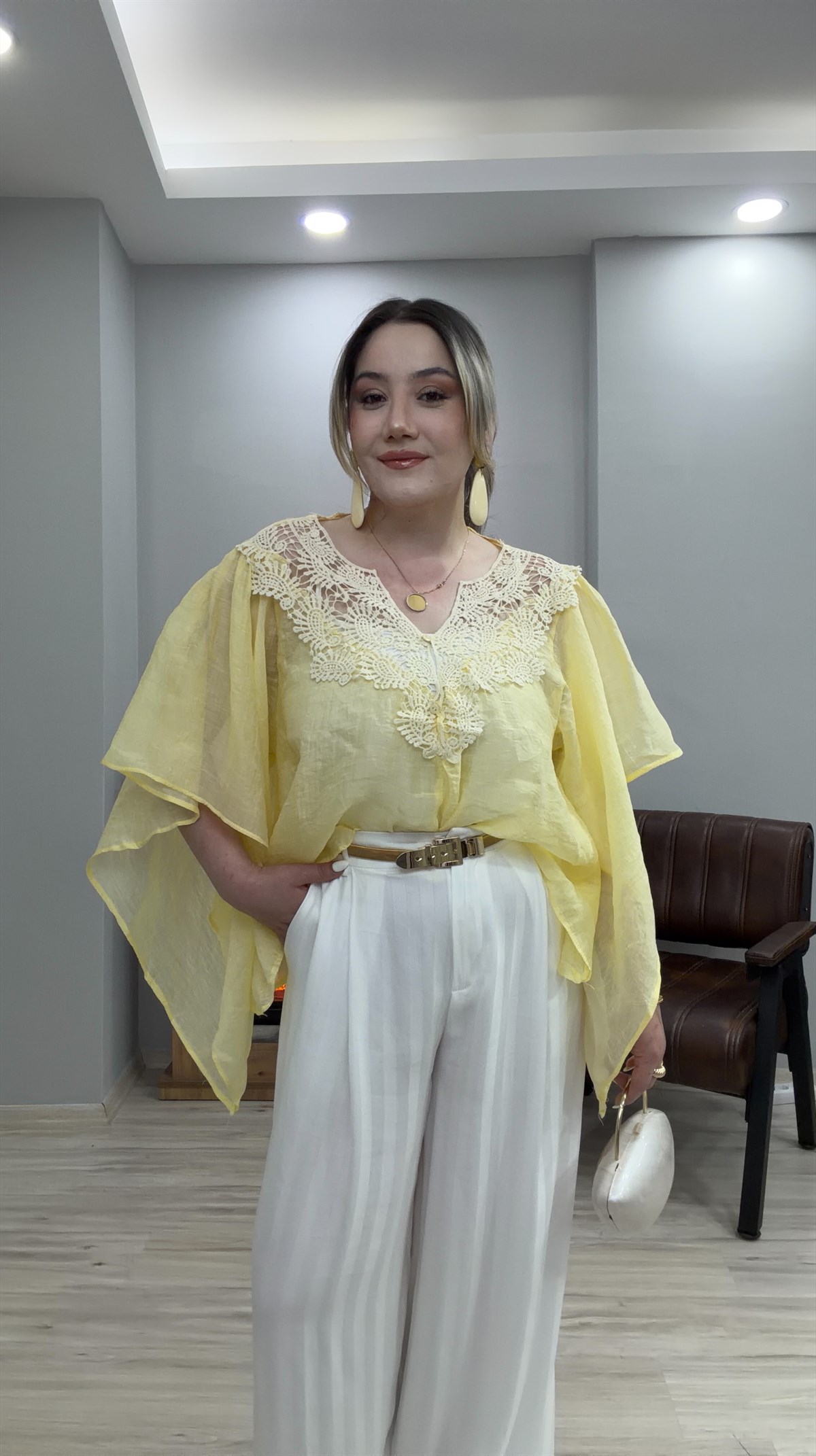 GÜPÜRLÜ TENSEL BLUZ SARI