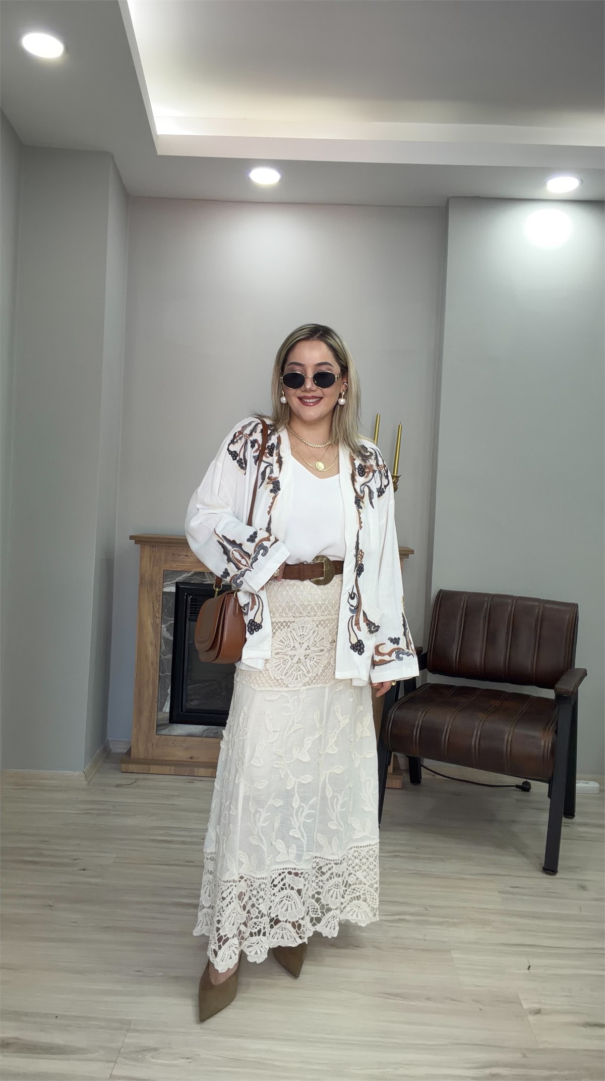 İŞLEME DETAYLI KETEN KİMONO EKRU