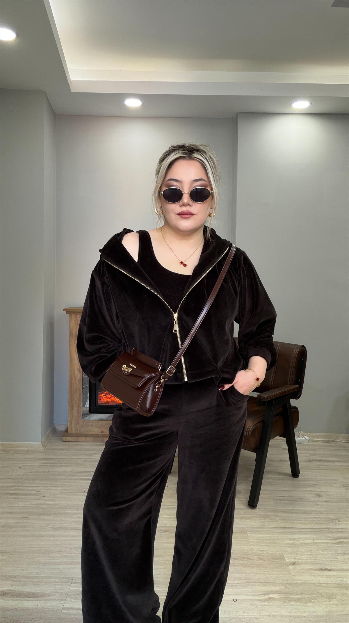 KADİFE ÜÇLÜ TAKIM KAHVE 