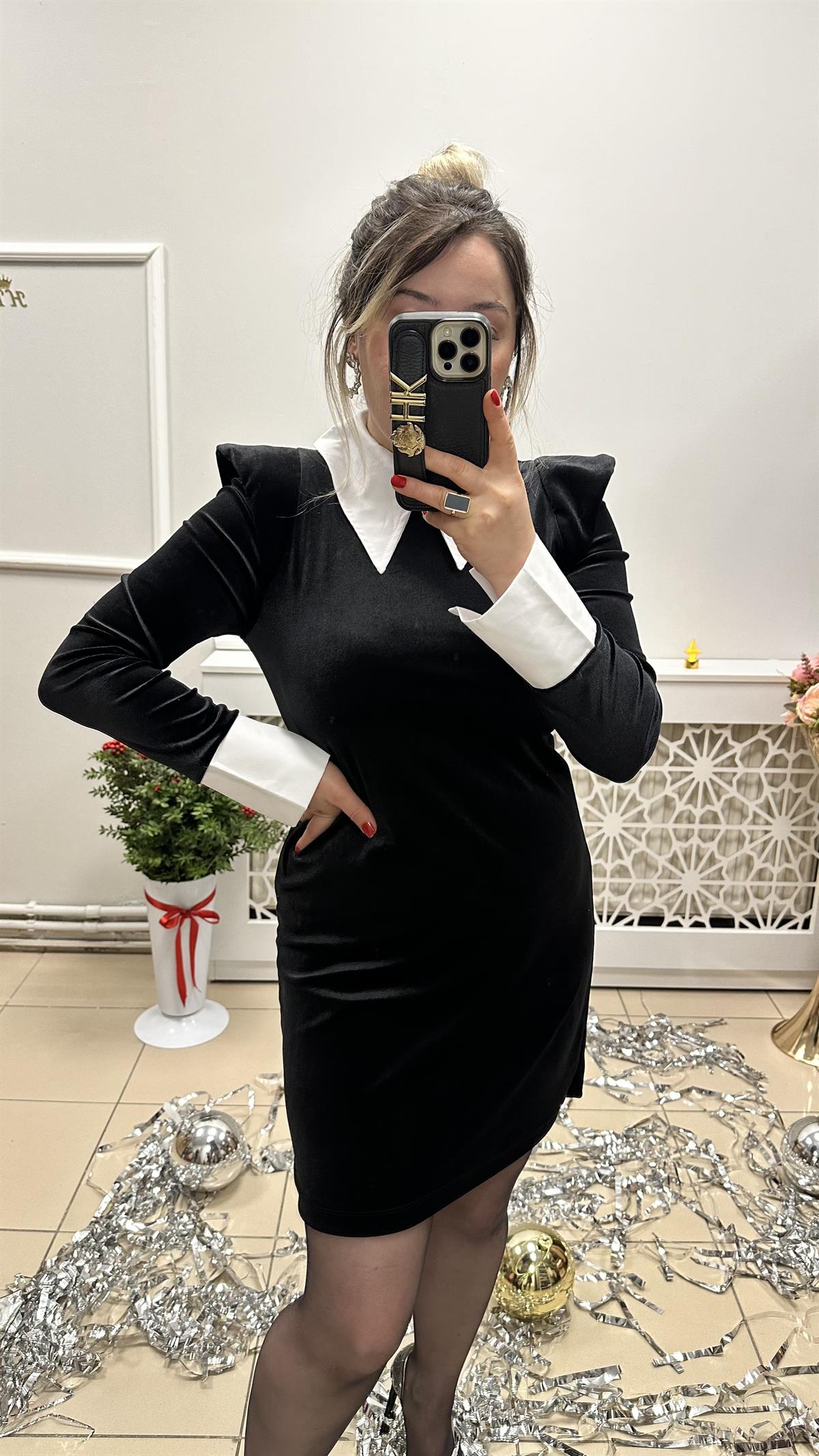 Kadife Yaka detaylı elbise