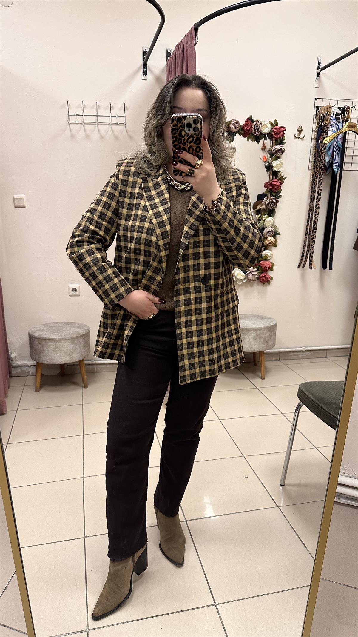 KARE DESENLİ ÇİFT DÜĞMELİ BLAZER TABA