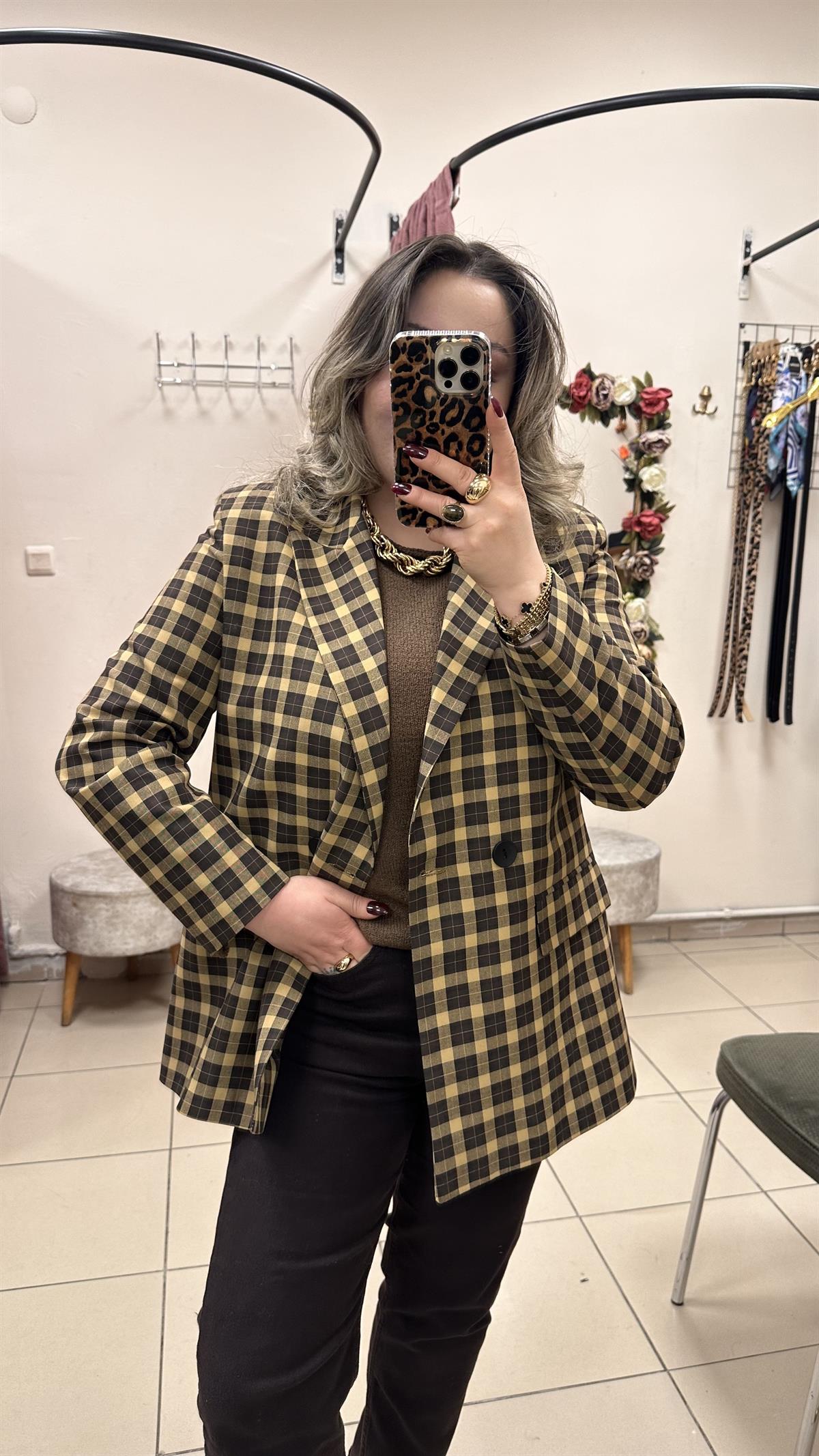 KARE DESENLİ ÇİFT DÜĞMELİ BLAZER TABA