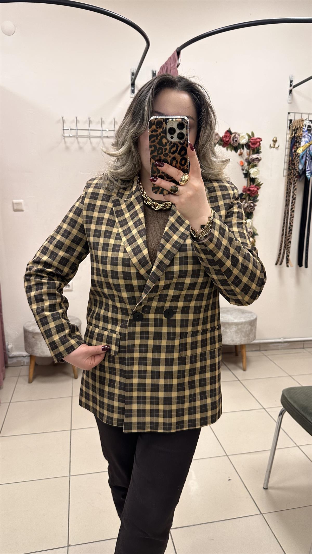 KARE DESENLİ ÇİFT DÜĞMELİ BLAZER TABA