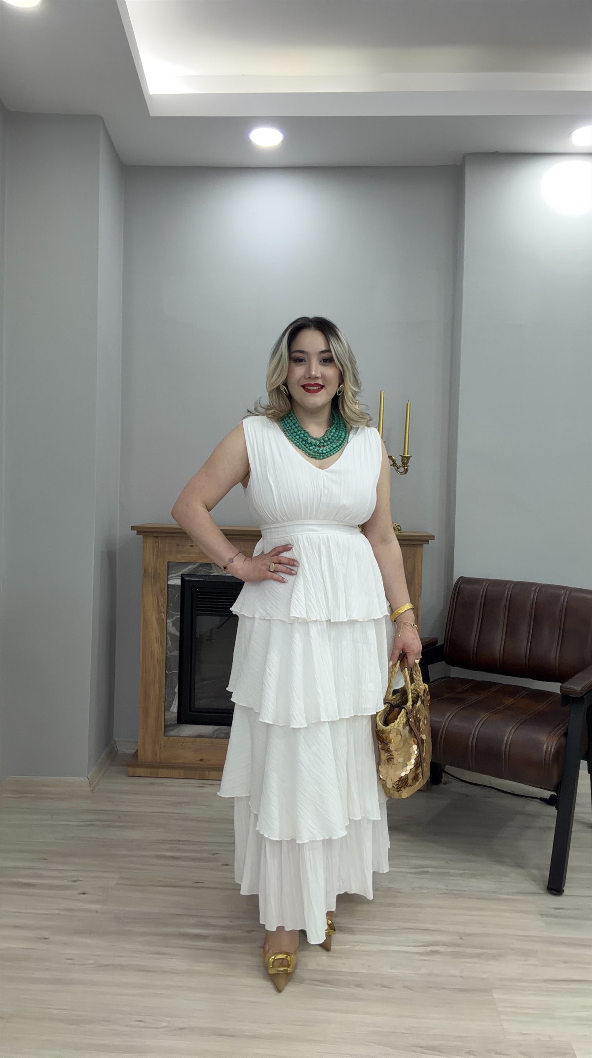 KATLI V YAKA ASKILI ELBİSE EKRU