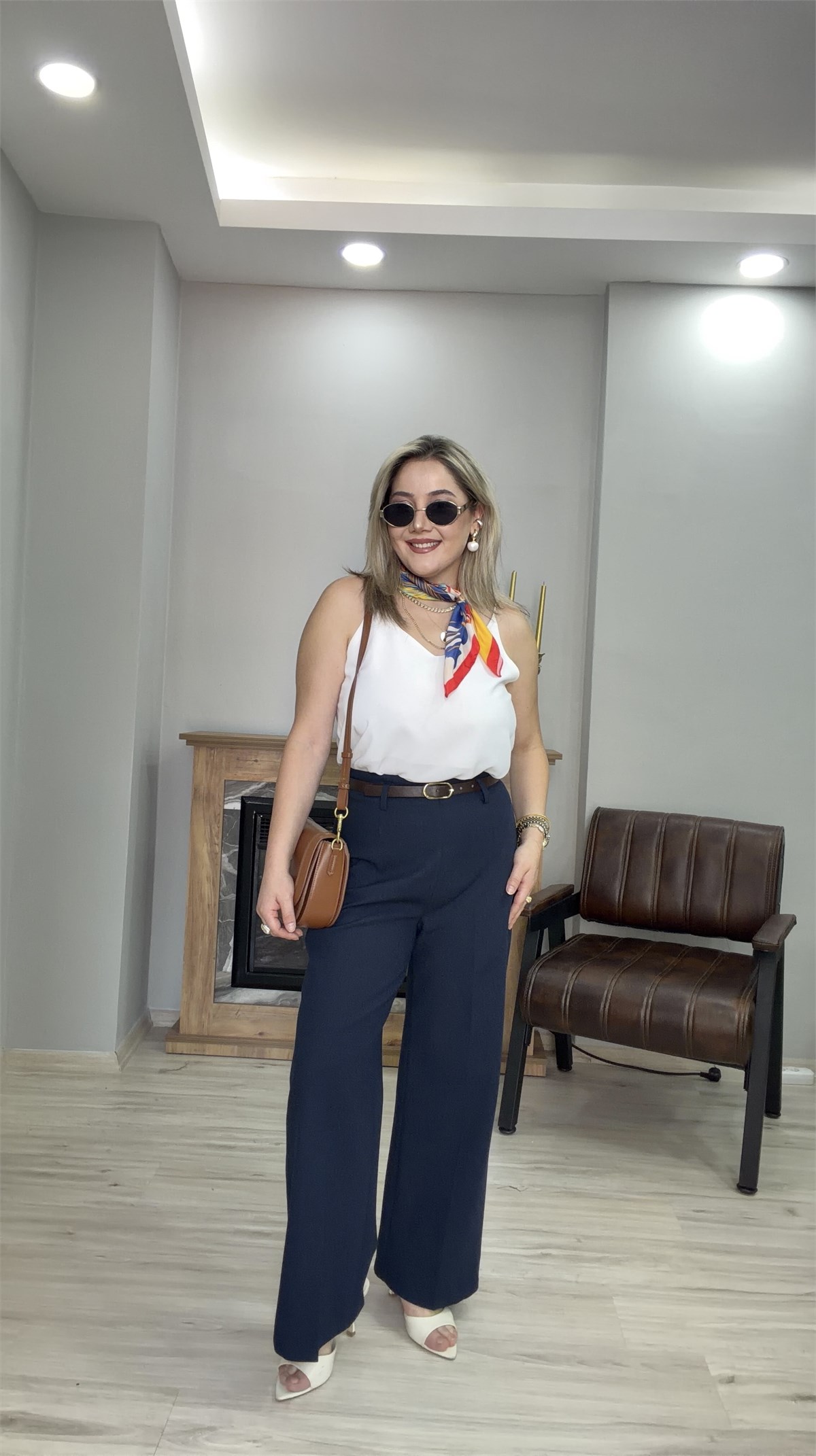 KEMERLİ YÜKSEK BEL FLARE PANTOLON LACİVERT