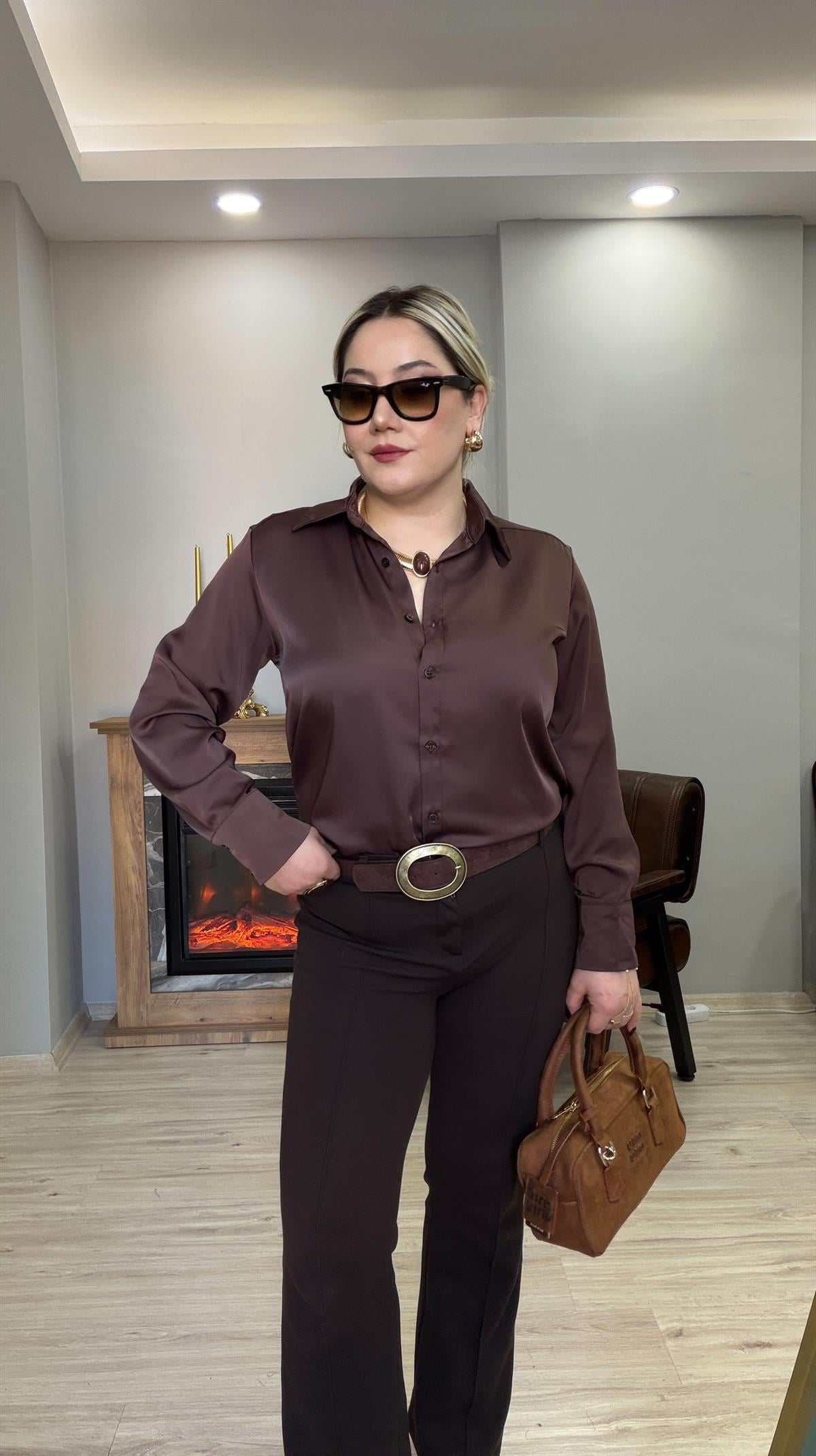 KLASİK SATEN GÖMLEK KAHVE 