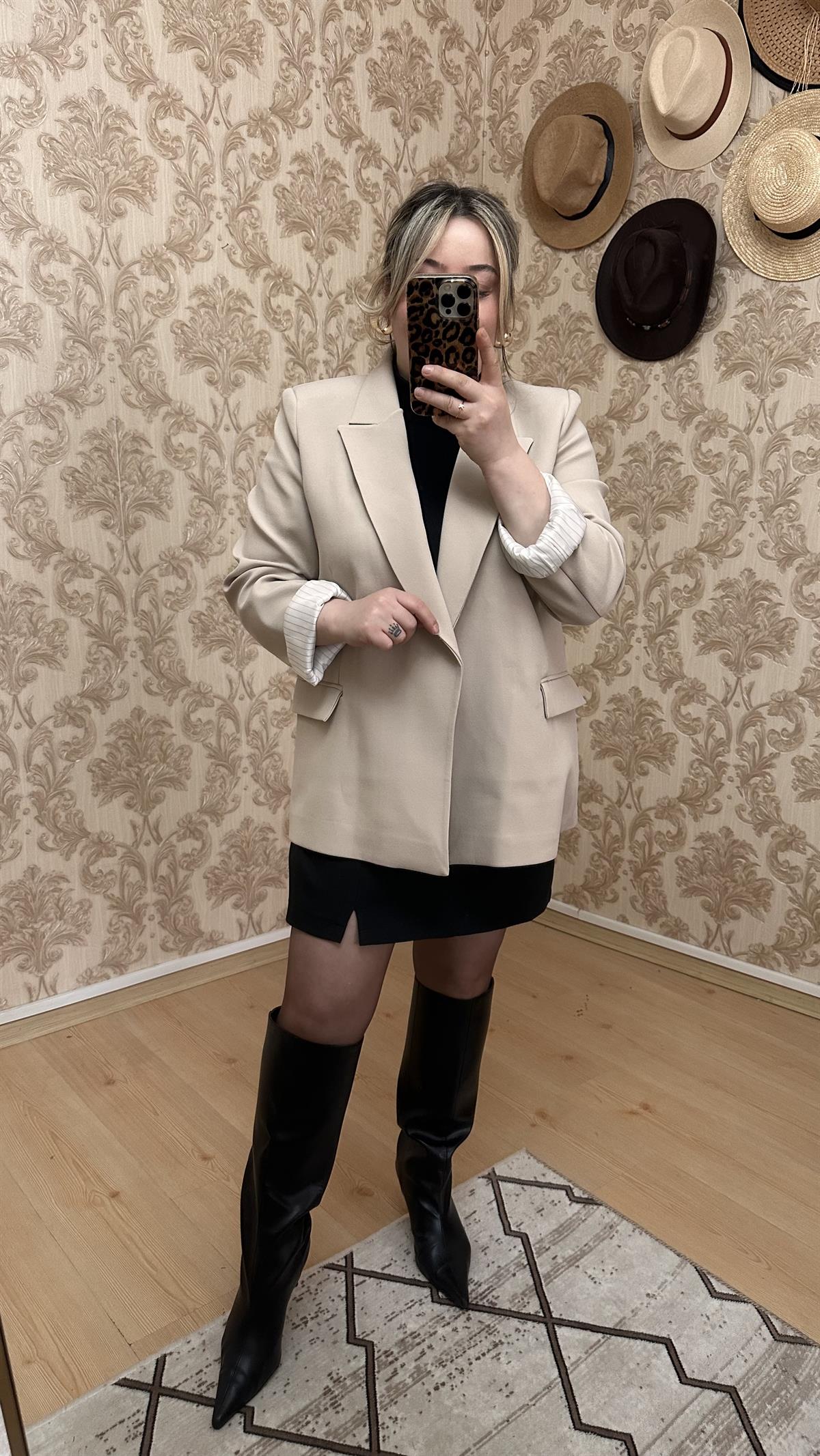 KOL KATLAMALI BLAZER CEKET TAŞ