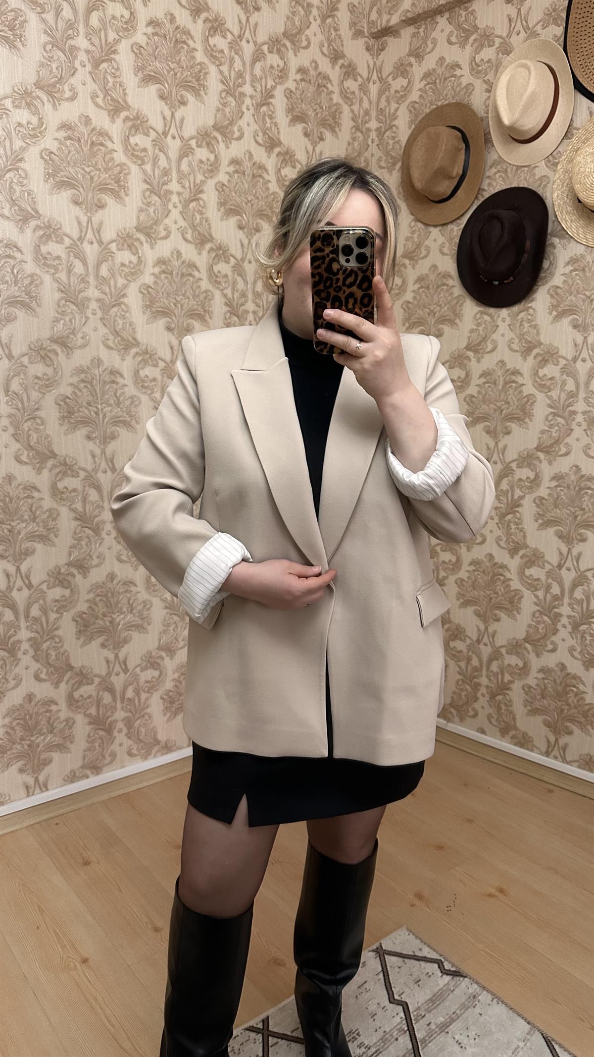 KOL KATLAMALI BLAZER CEKET TAŞ