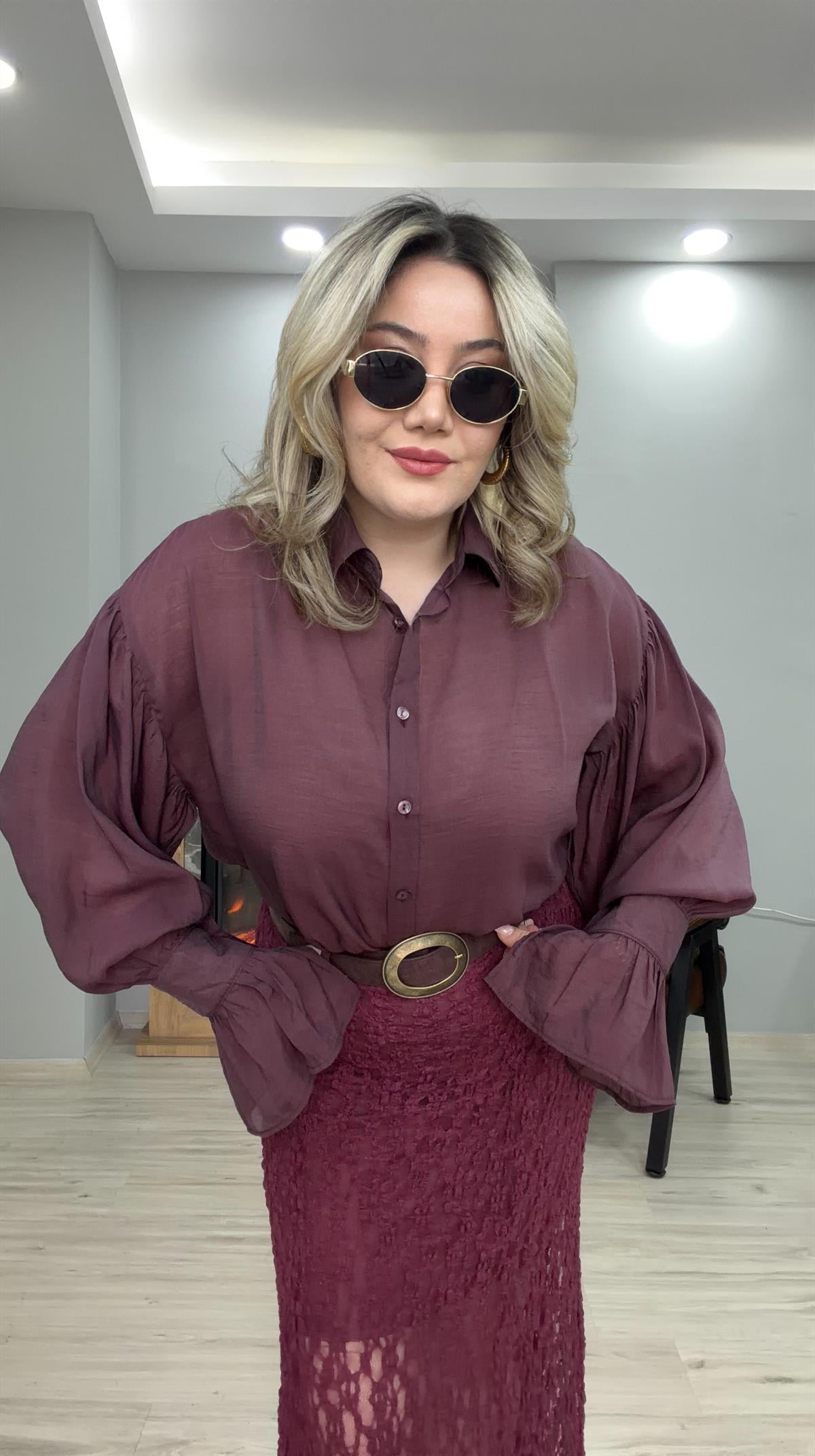 KOLLARI VOLANLI BORDO GÖMLEK