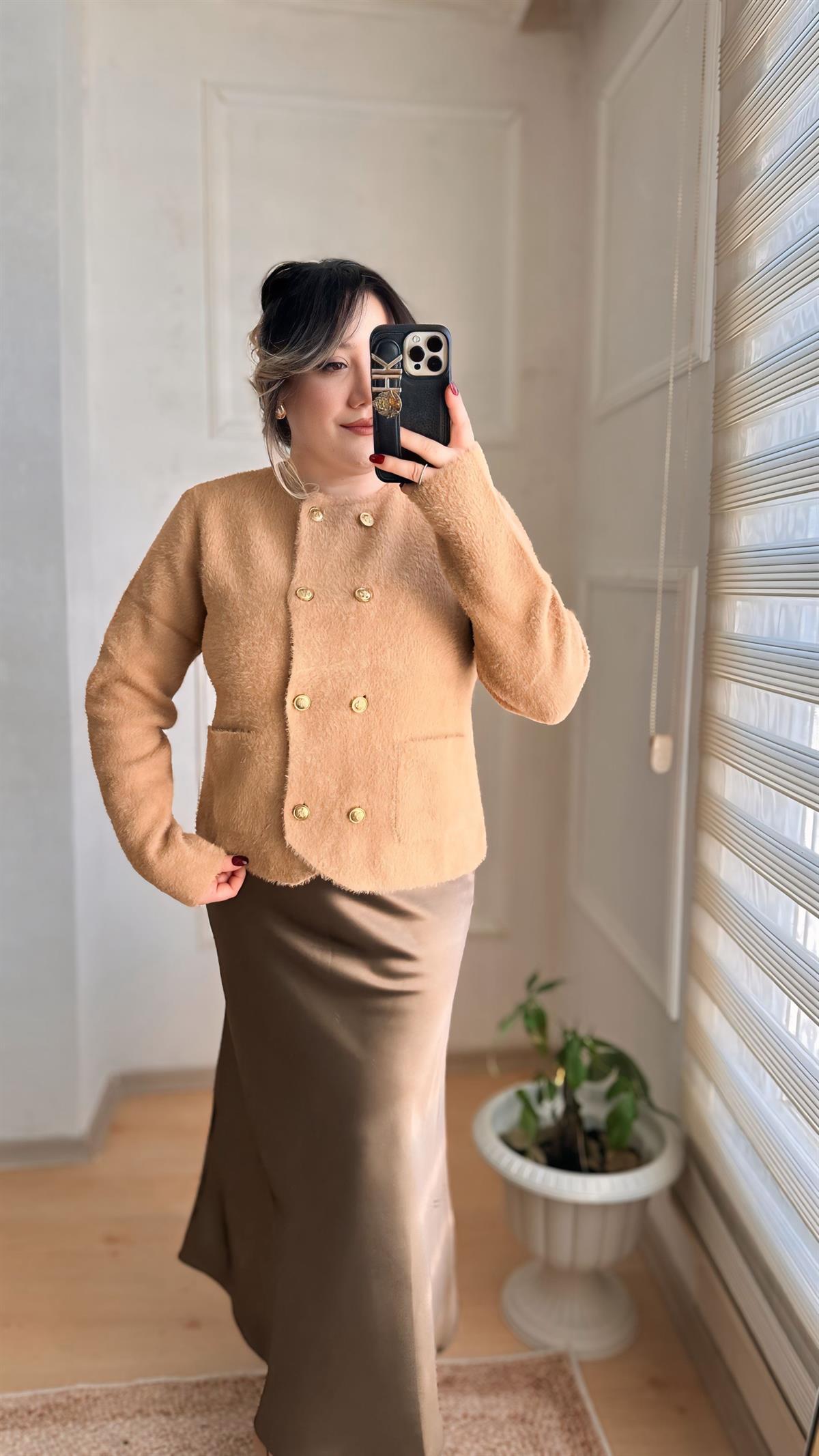 MASSİ GOLD DÜĞMELİ ANGORA HIRKA TABA