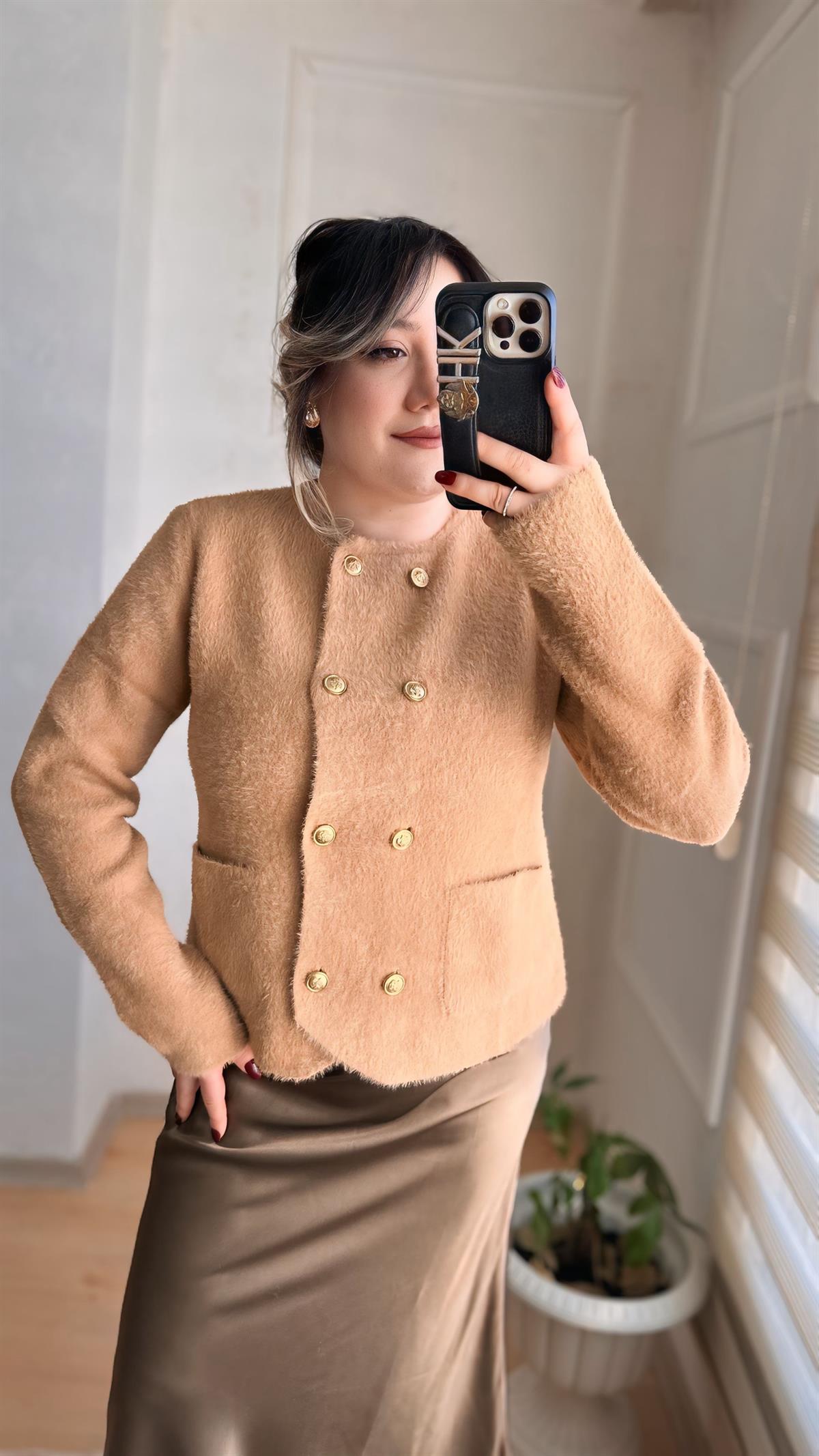 MASSİ GOLD DÜĞMELİ ANGORA HIRKA TABA