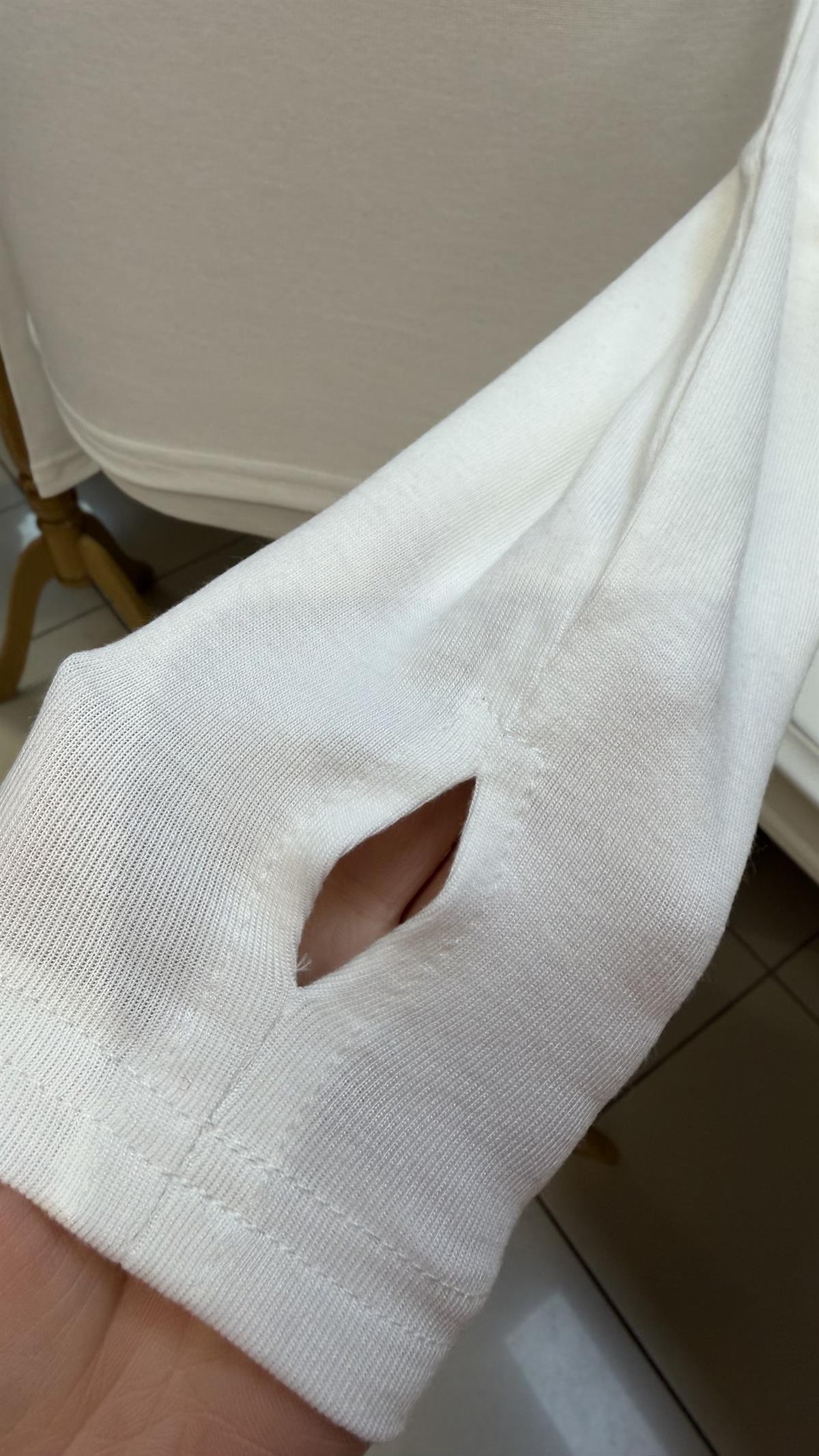 MODAL PARMAK GEÇMELİ BLUZ EKRU