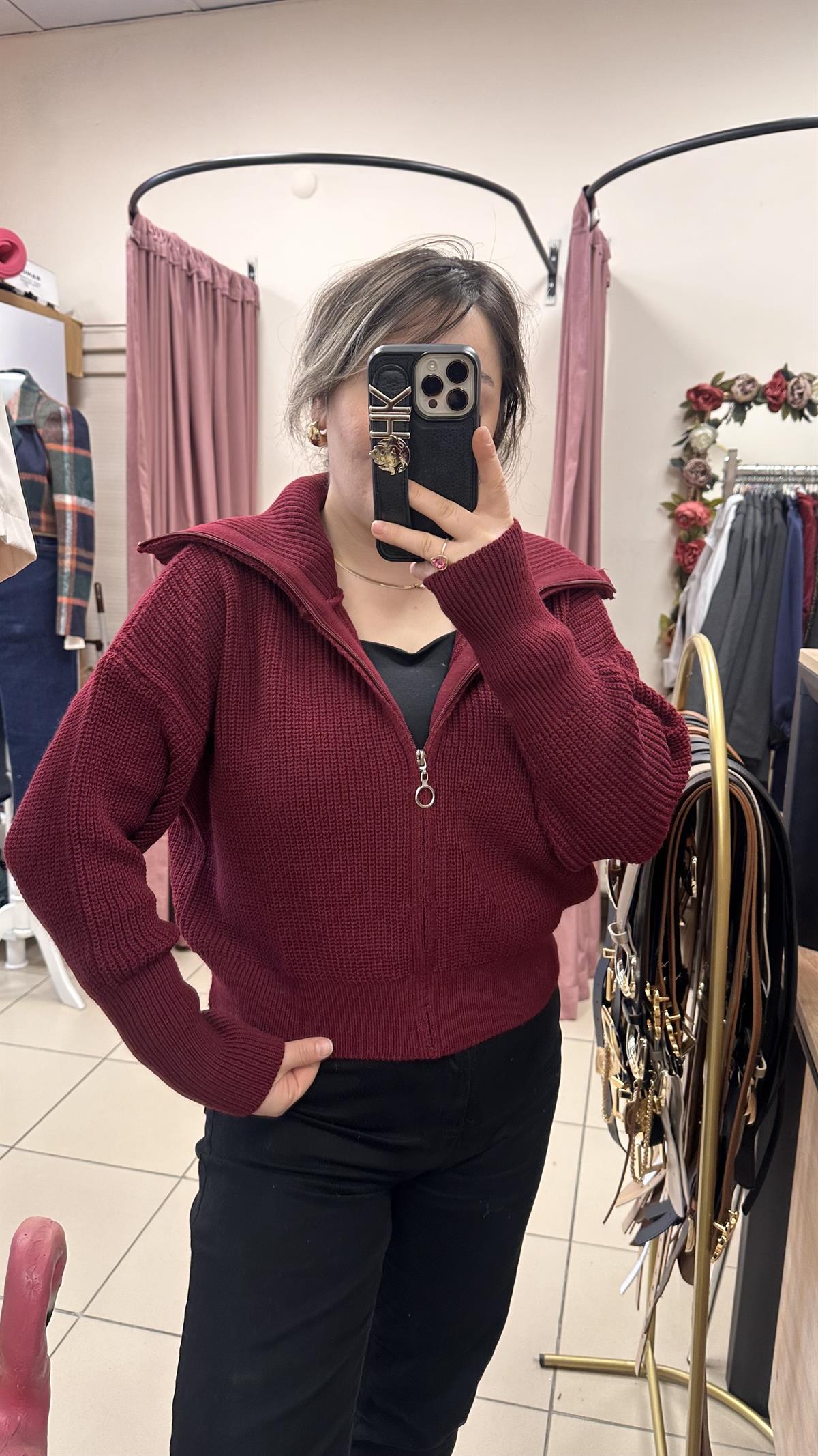 ÖNDEN FERMUARLI KISA HIRKA BORDO